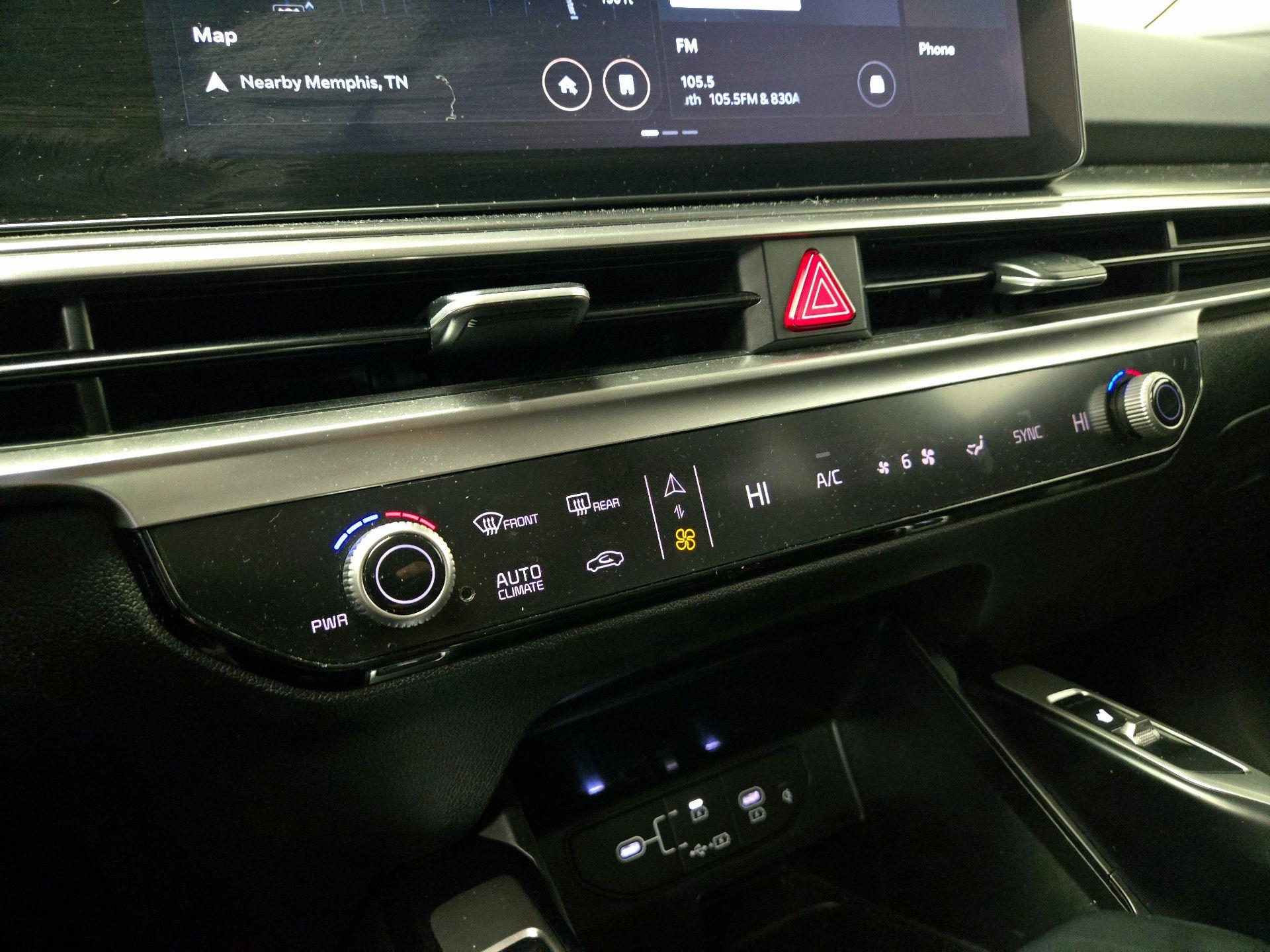 Thumbnail: 2024 Kia Sorento - 17