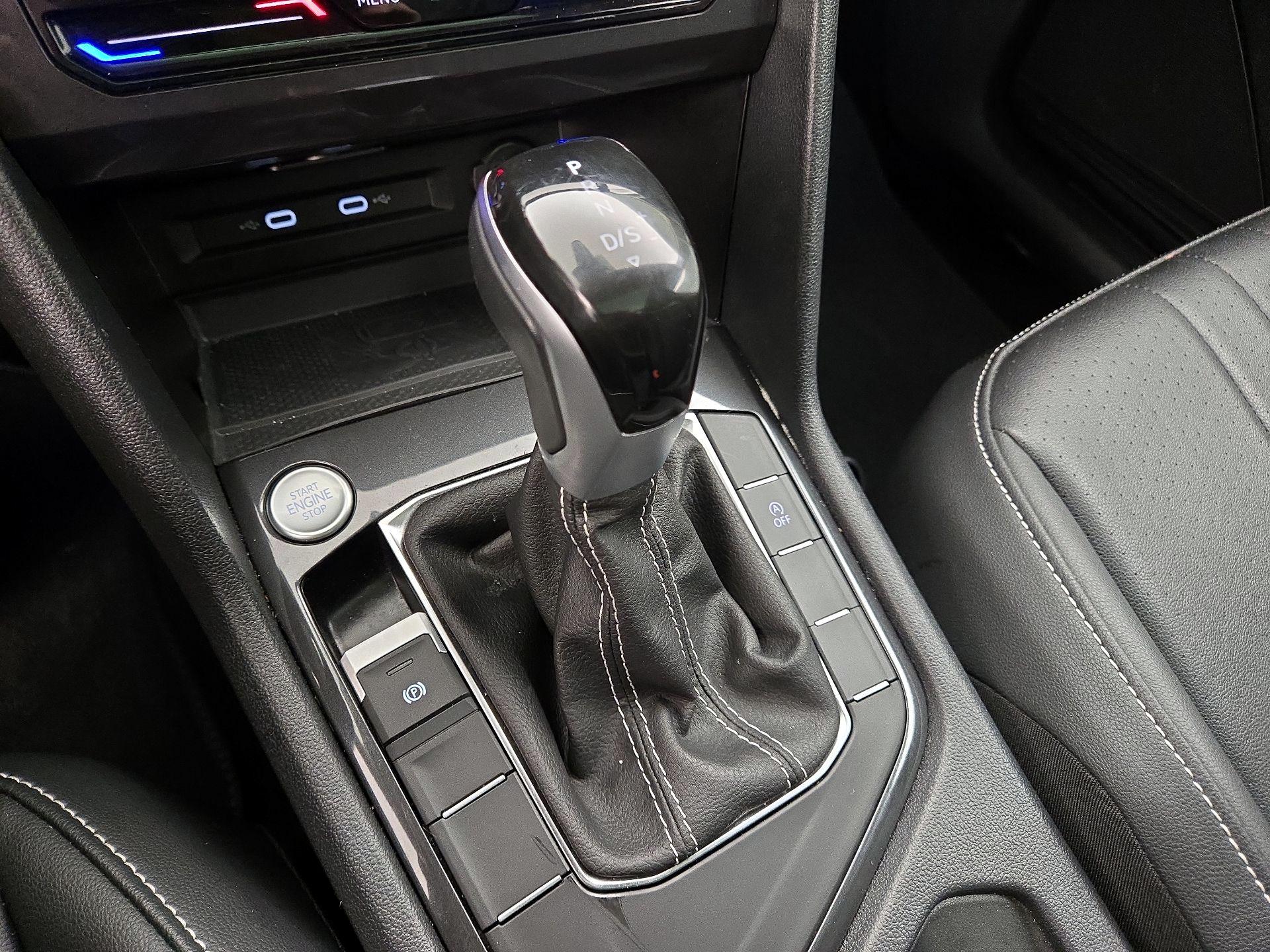 Thumbnail: 2024 Volkswagen Tiguan - 17