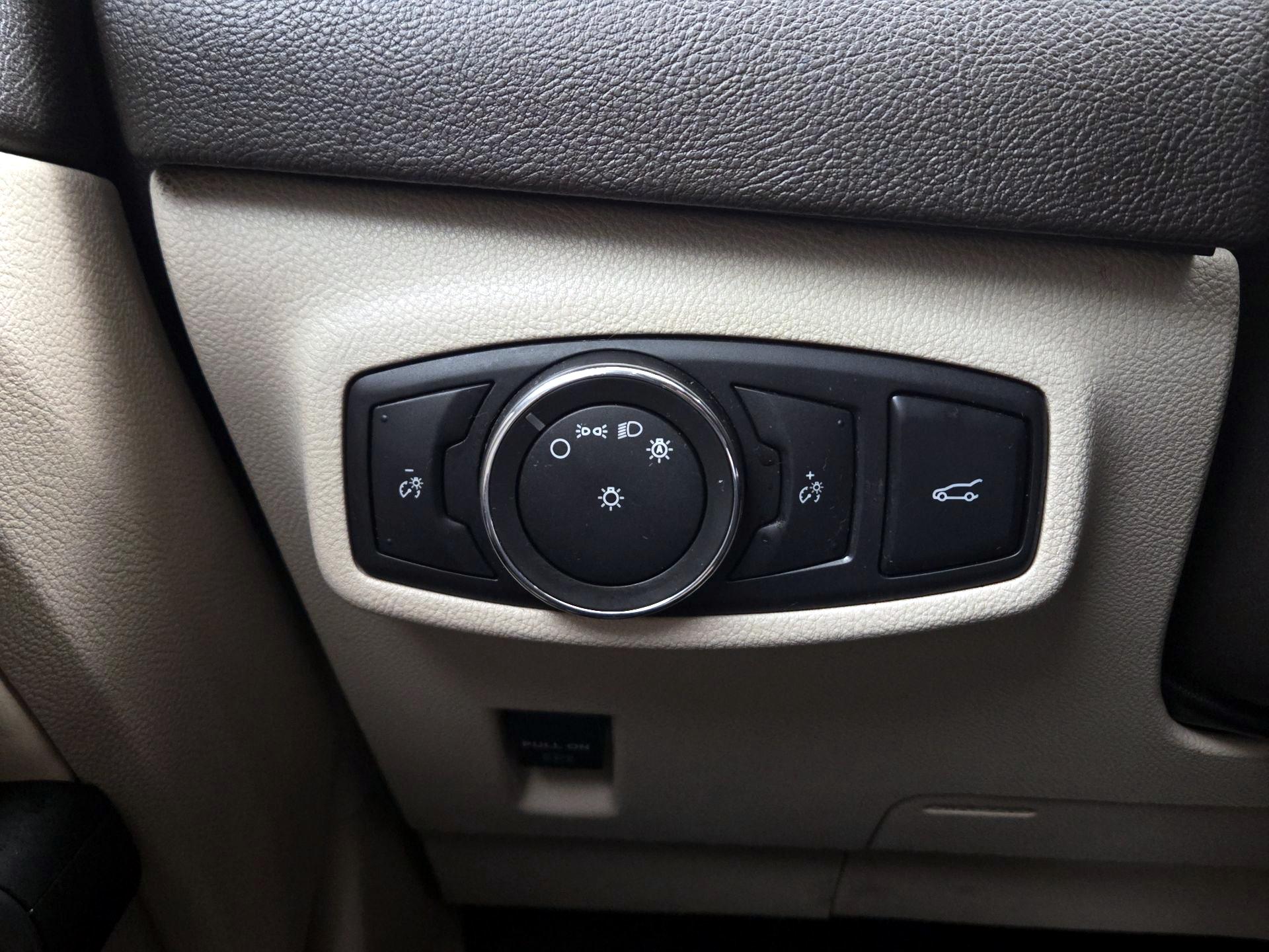 Thumbnail: 2018 Lincoln MKC - 13