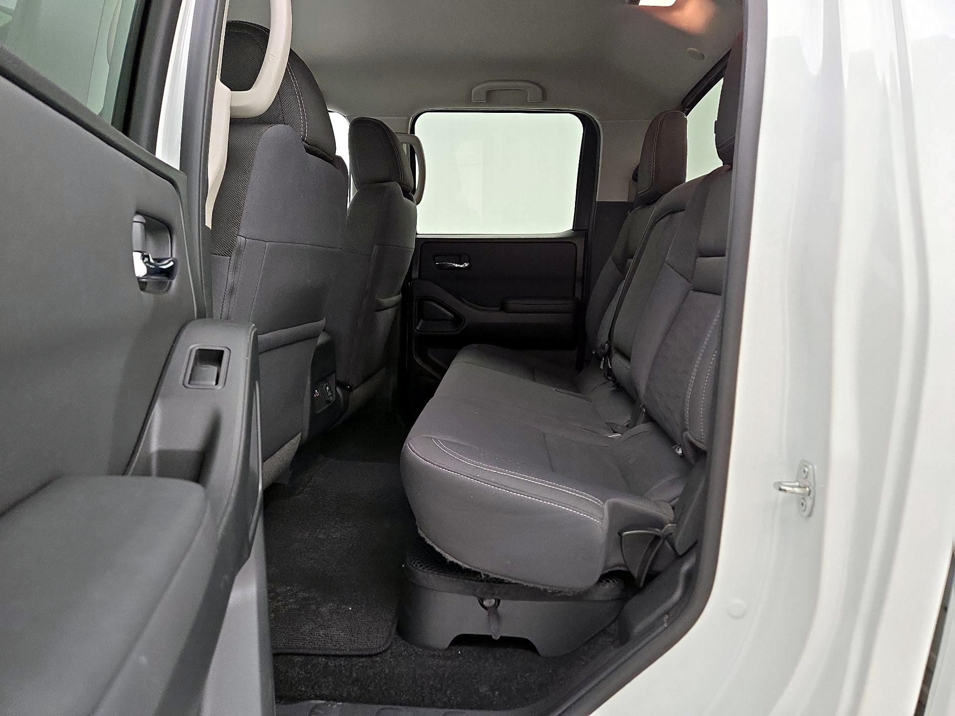 Thumbnail: 2022 Nissan Frontier - 19