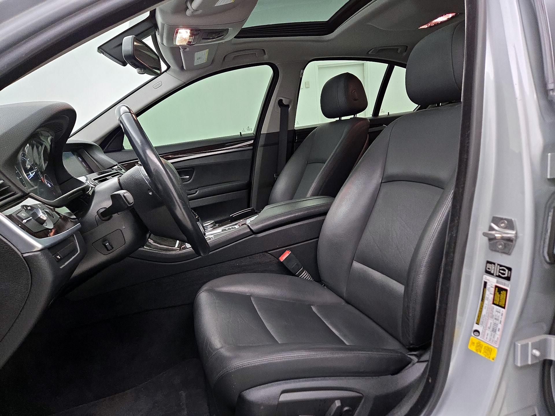 Thumbnail: 2015 BMW 5 Series - 11