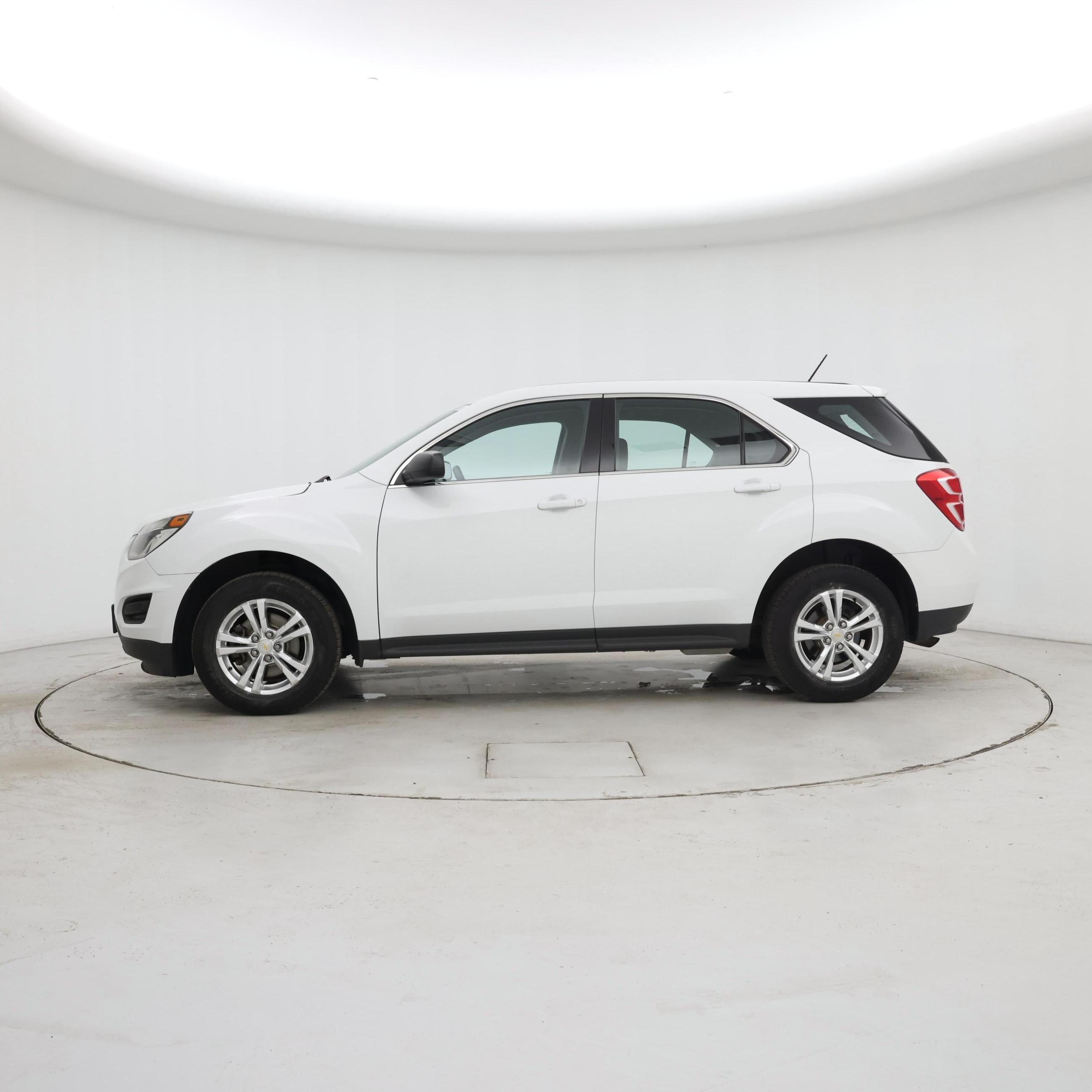 Thumbnail: 2016 Chevrolet Equinox - 3