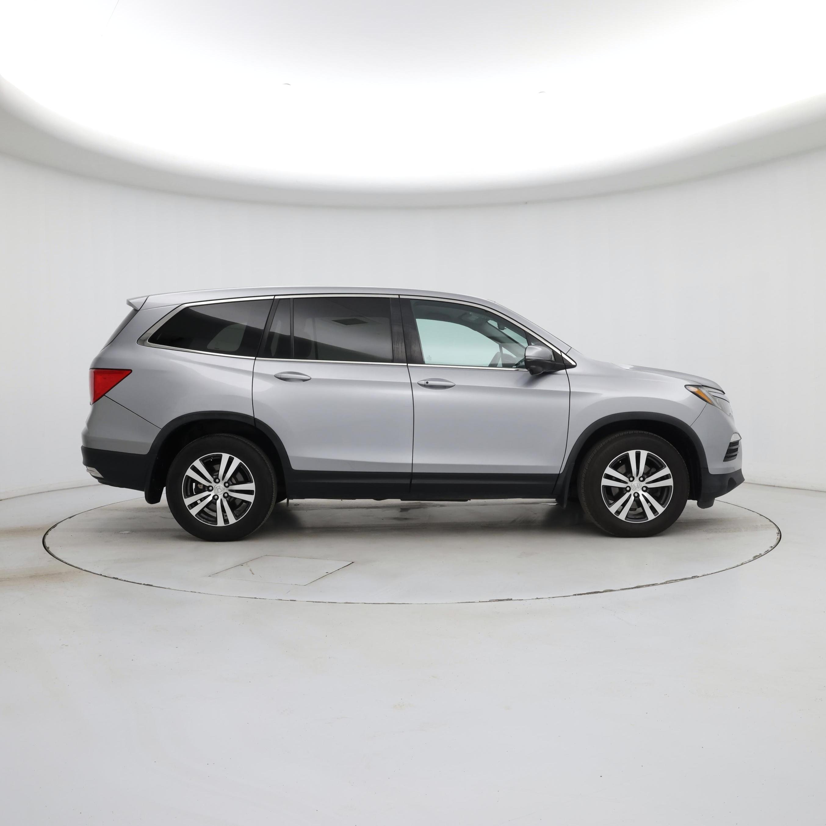 Thumbnail: 2016 Honda Pilot - 7