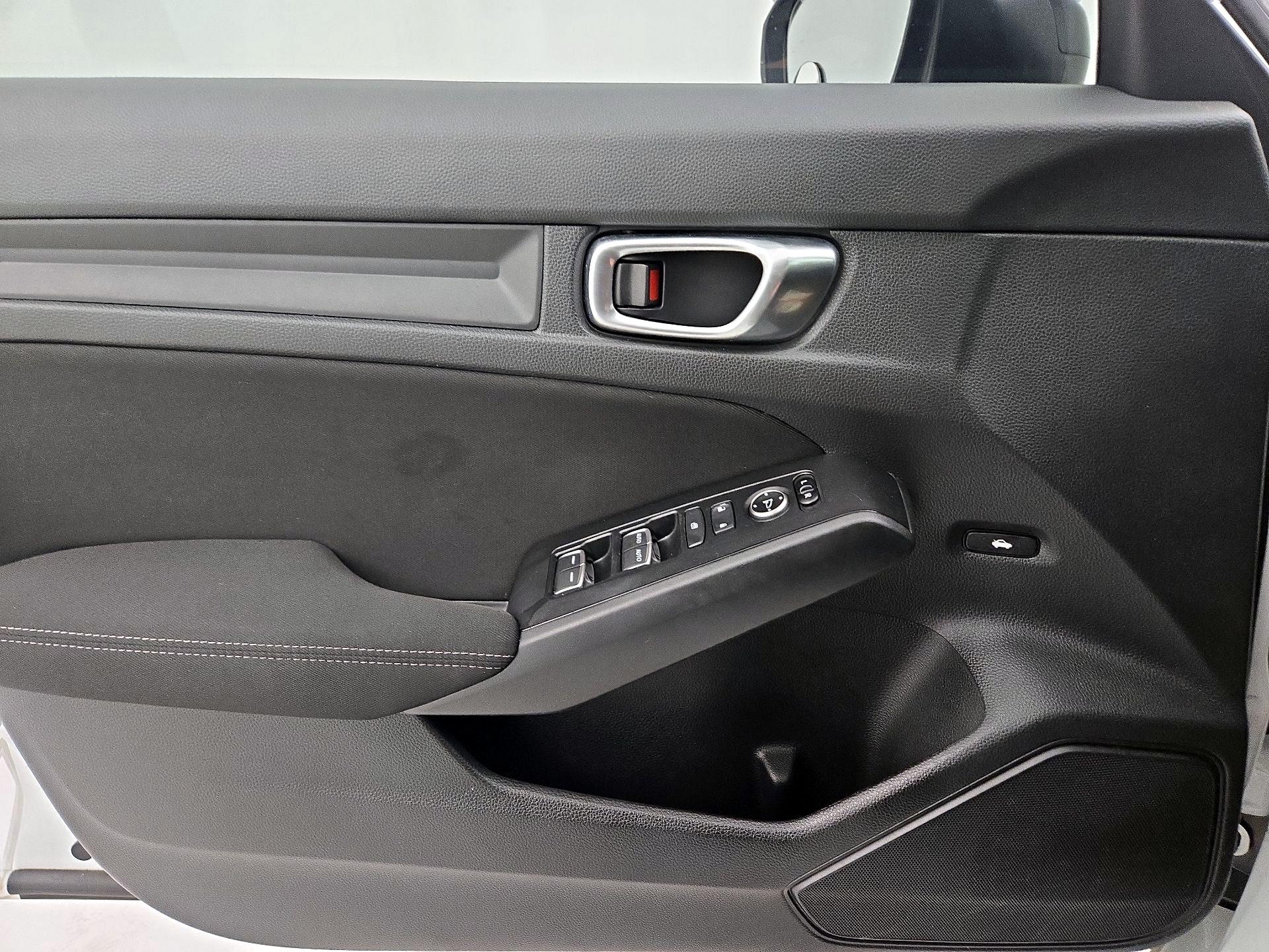 Thumbnail: 2023 Honda Civic - 12