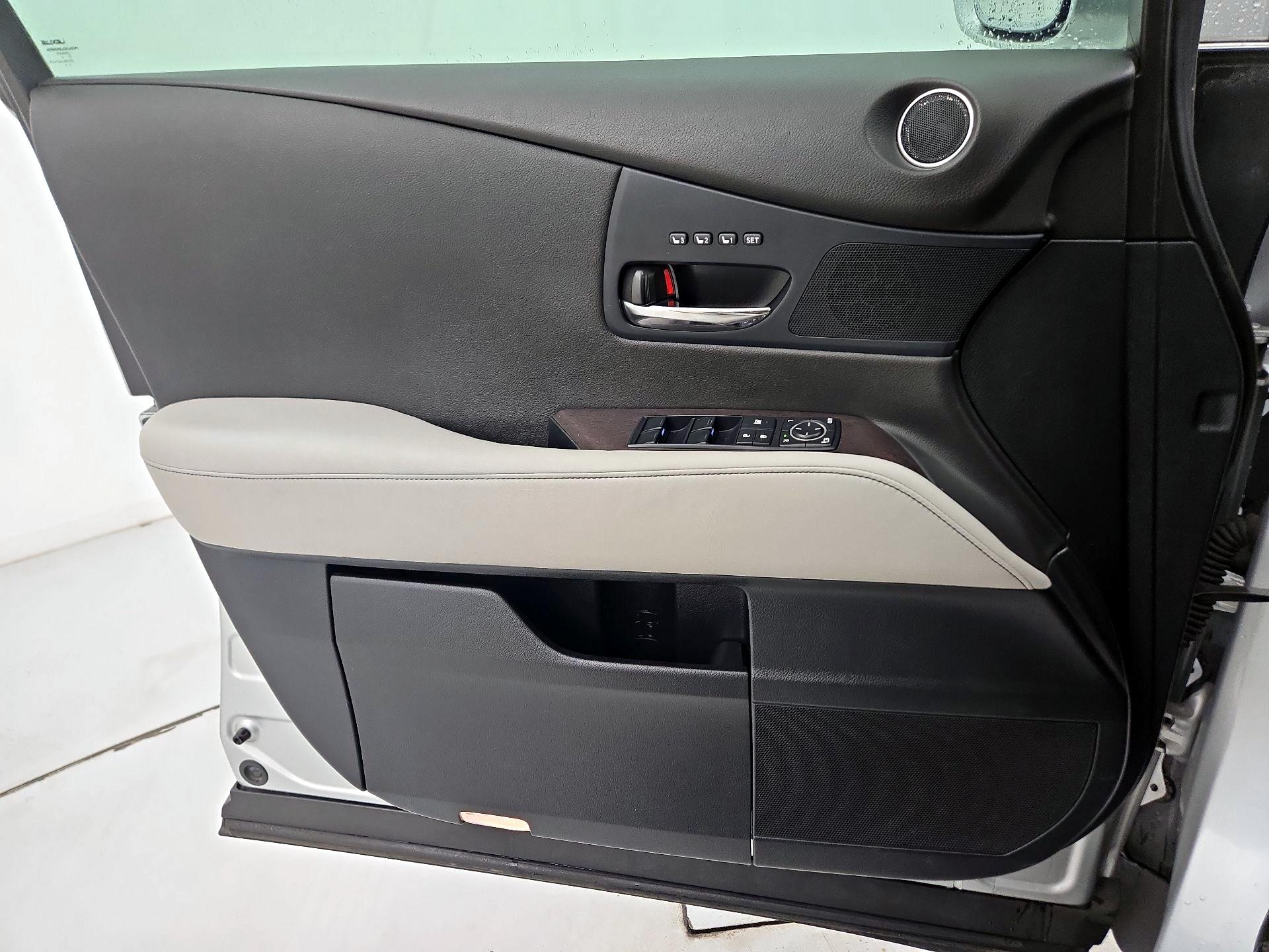 Thumbnail: 2015 Lexus RX - 12