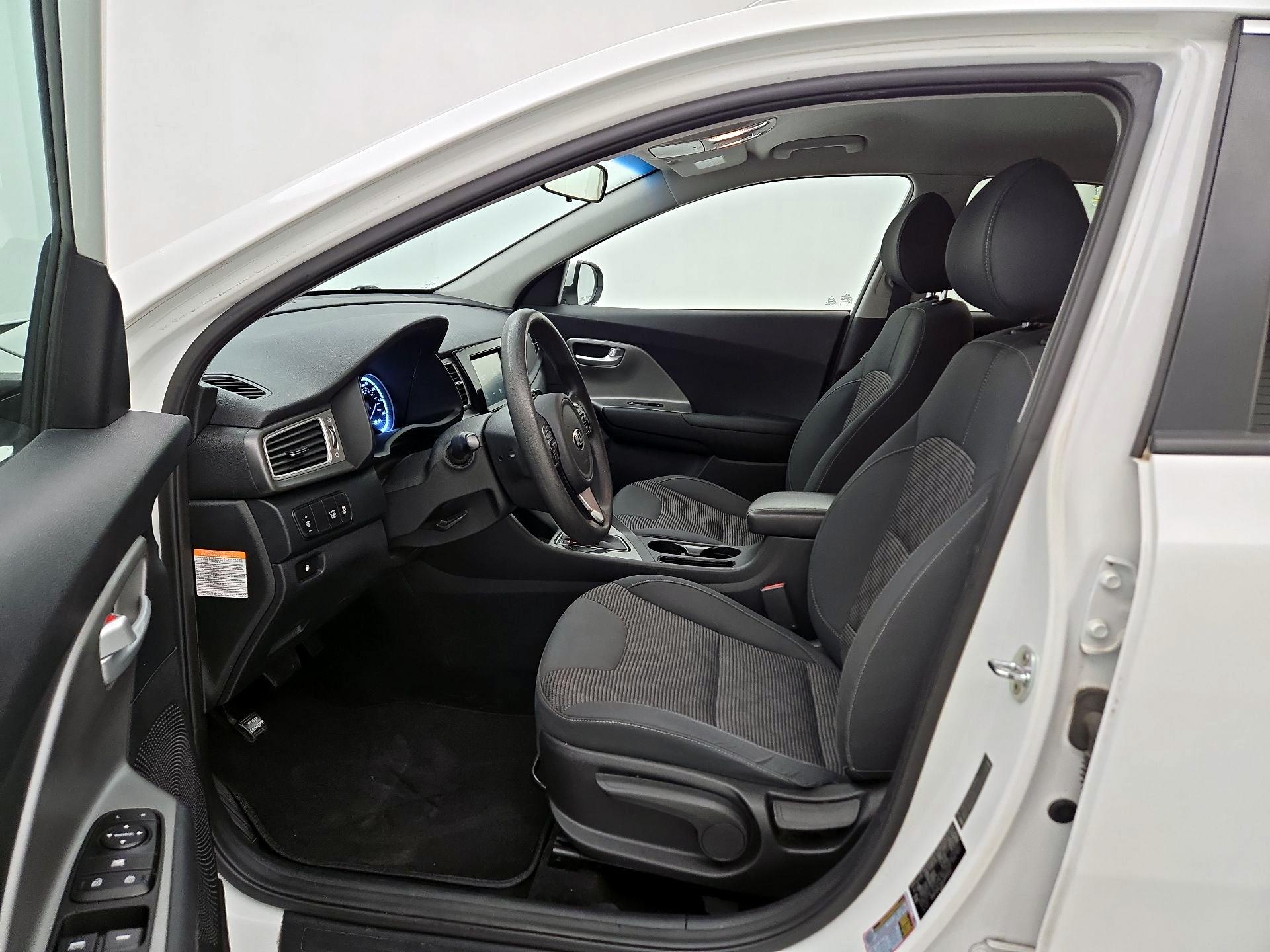 Thumbnail: 2019 Kia Niro - 11