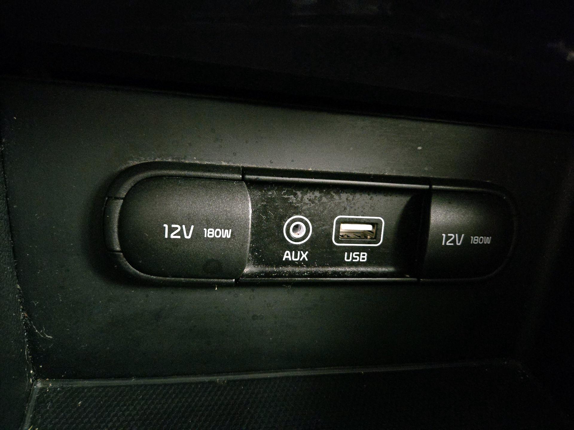 Thumbnail: 2019 Kia Niro - 18