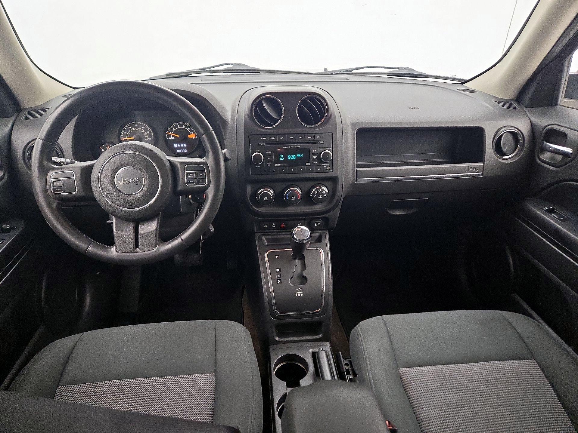 Thumbnail: 2014 Jeep Patriot - 9