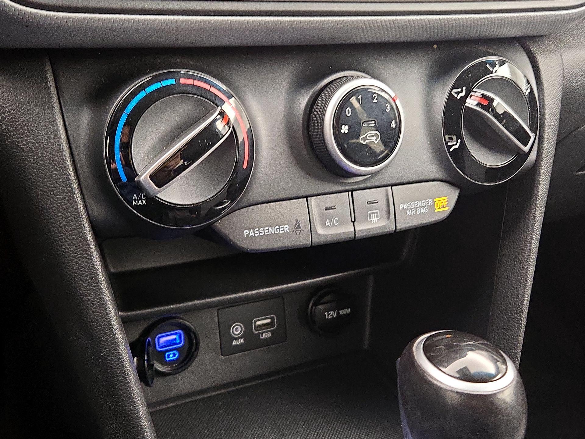 Thumbnail: 2021 Hyundai Kona - 16