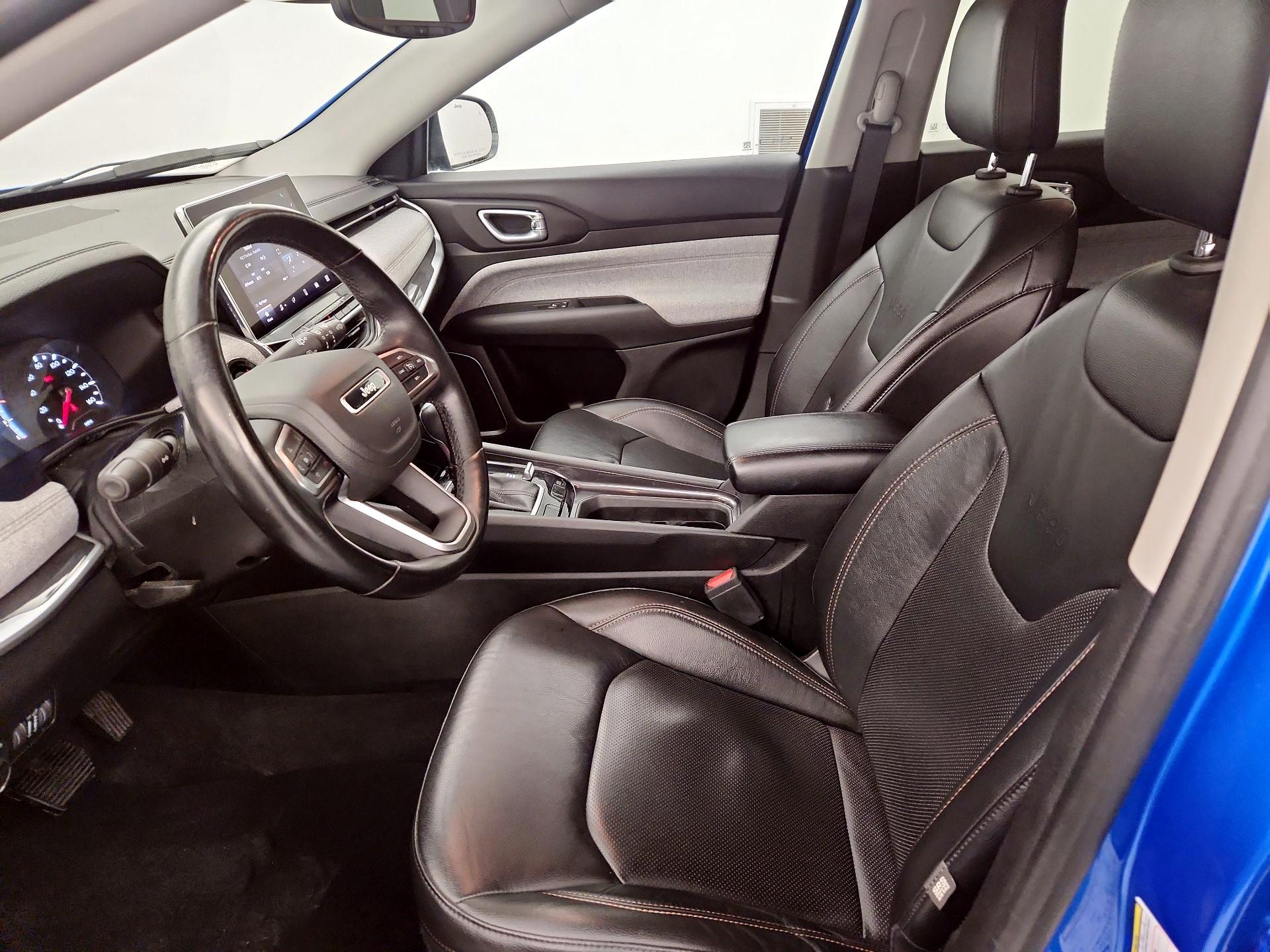 Thumbnail: 2022 Jeep Compass - 11