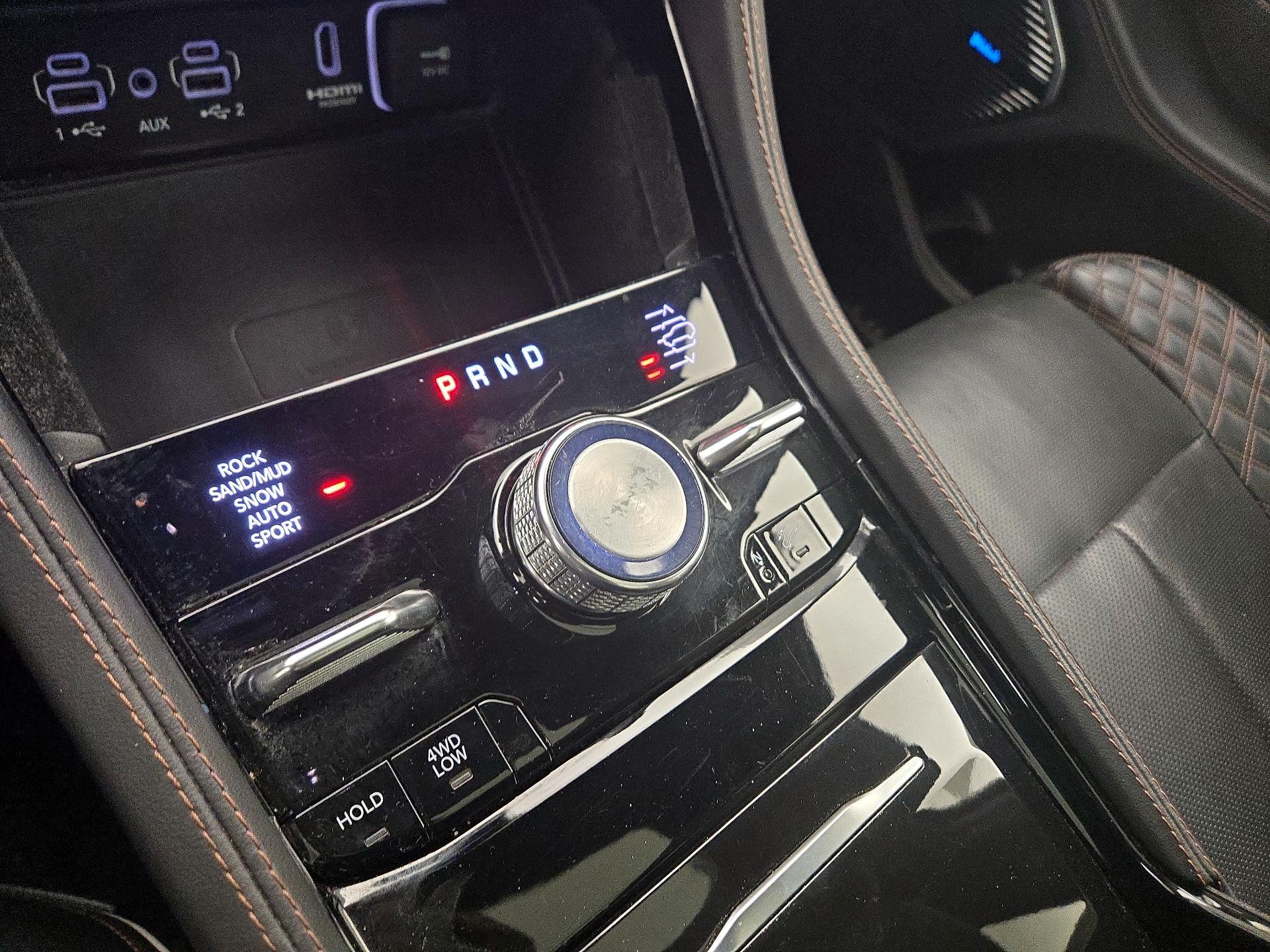 Thumbnail: 2022 Jeep Grand Cherokee - 18