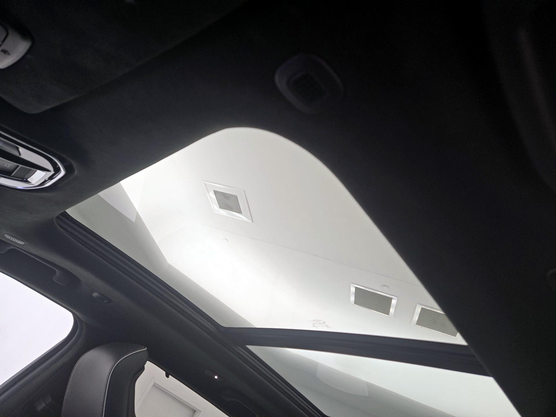 Thumbnail: 2022 Jeep Grand Cherokee - 20