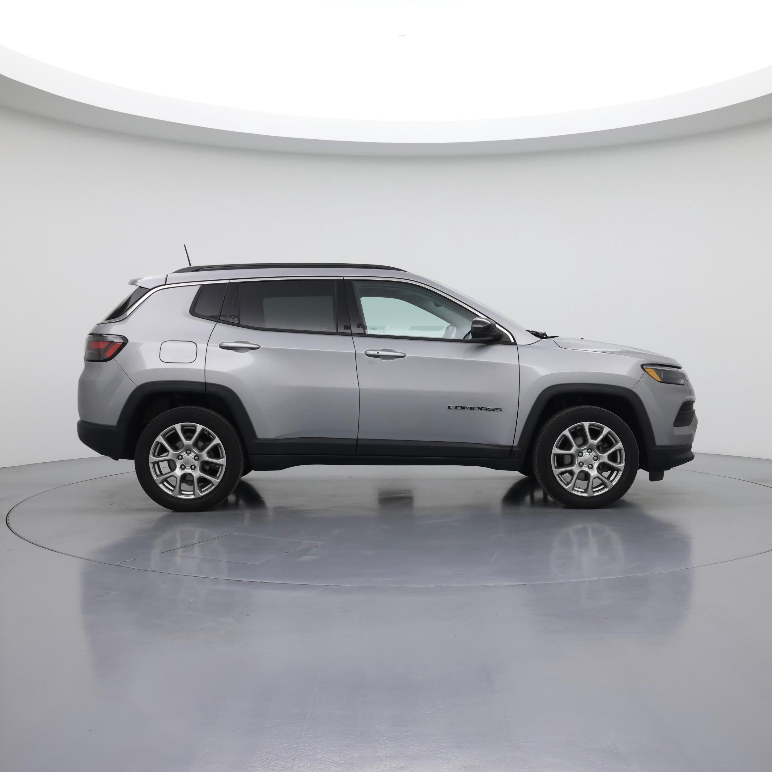 Thumbnail: 2022 Jeep Compass - 7