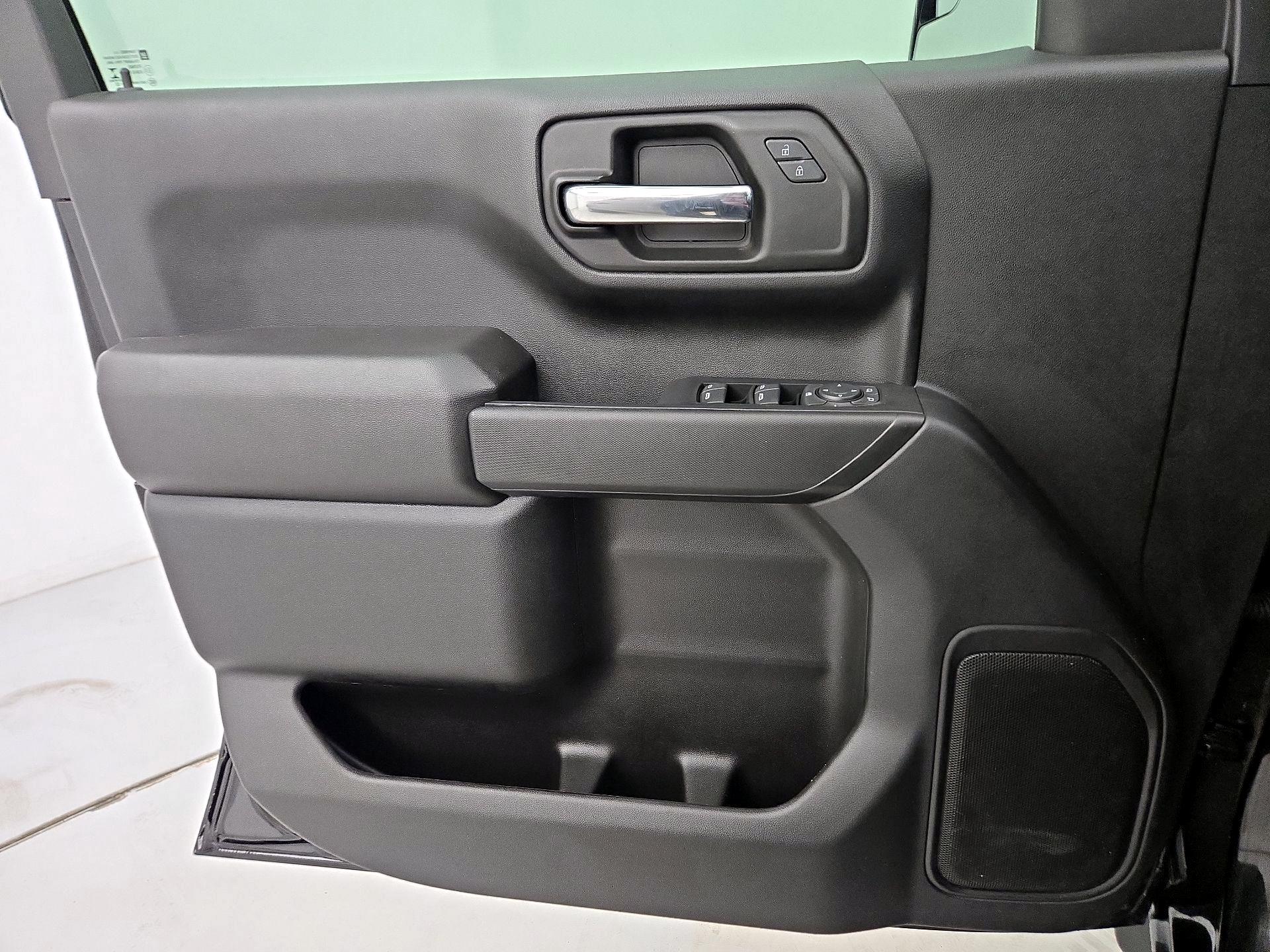 Thumbnail: 2022 Chevrolet Silverado 1500 - 12