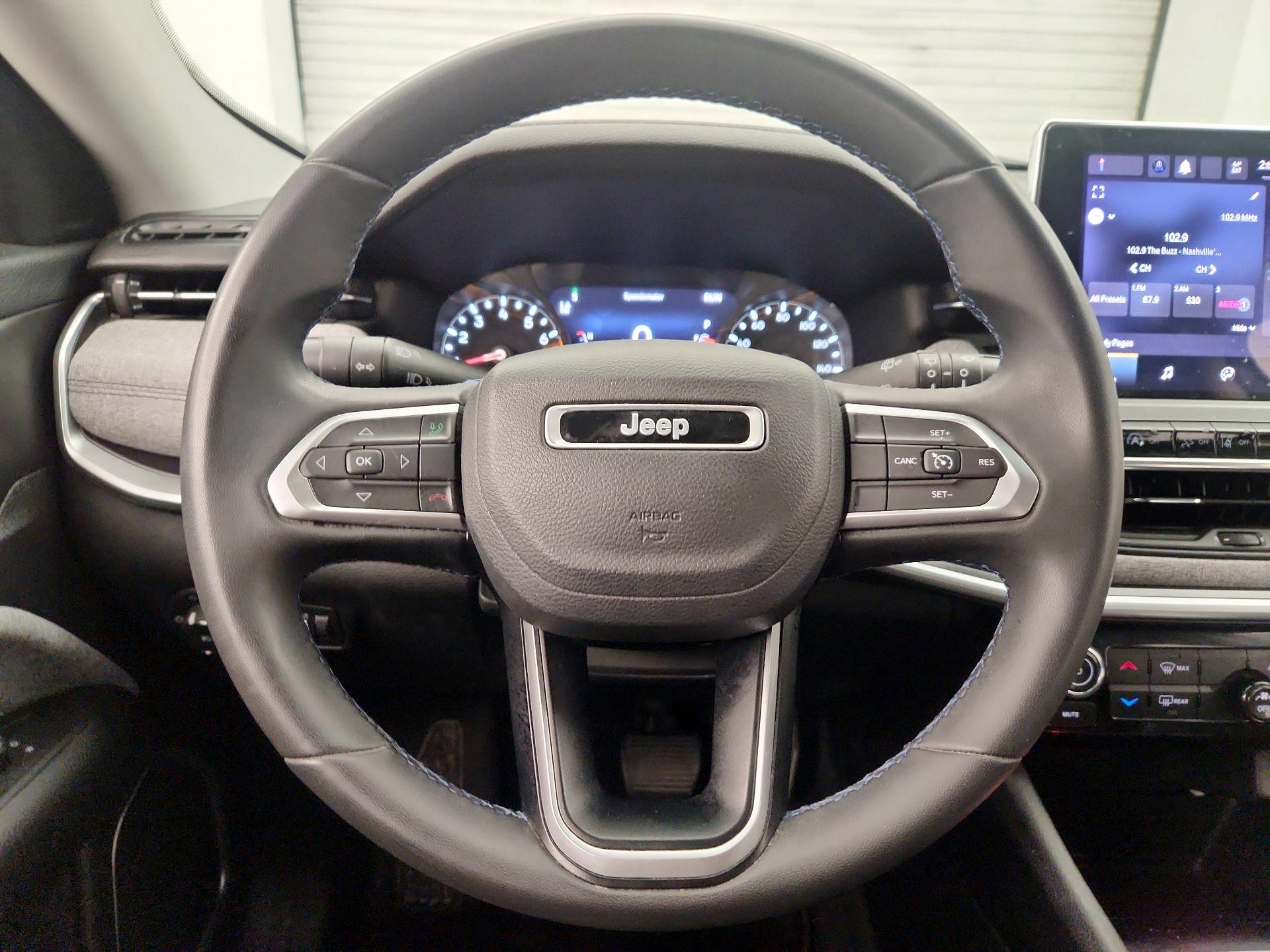 Thumbnail: 2022 Jeep Compass - 10