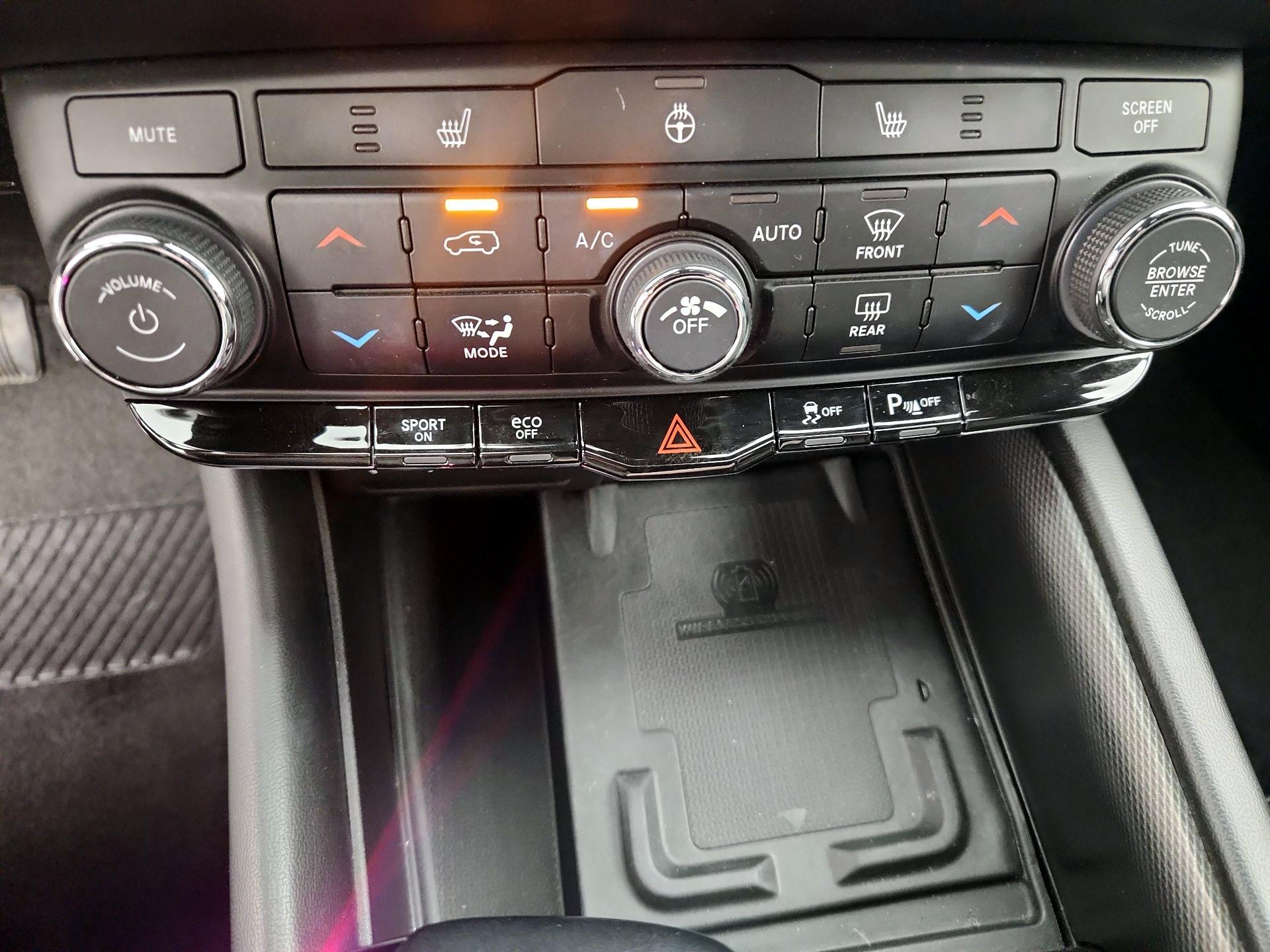 Thumbnail: 2022 Dodge Durango - 17