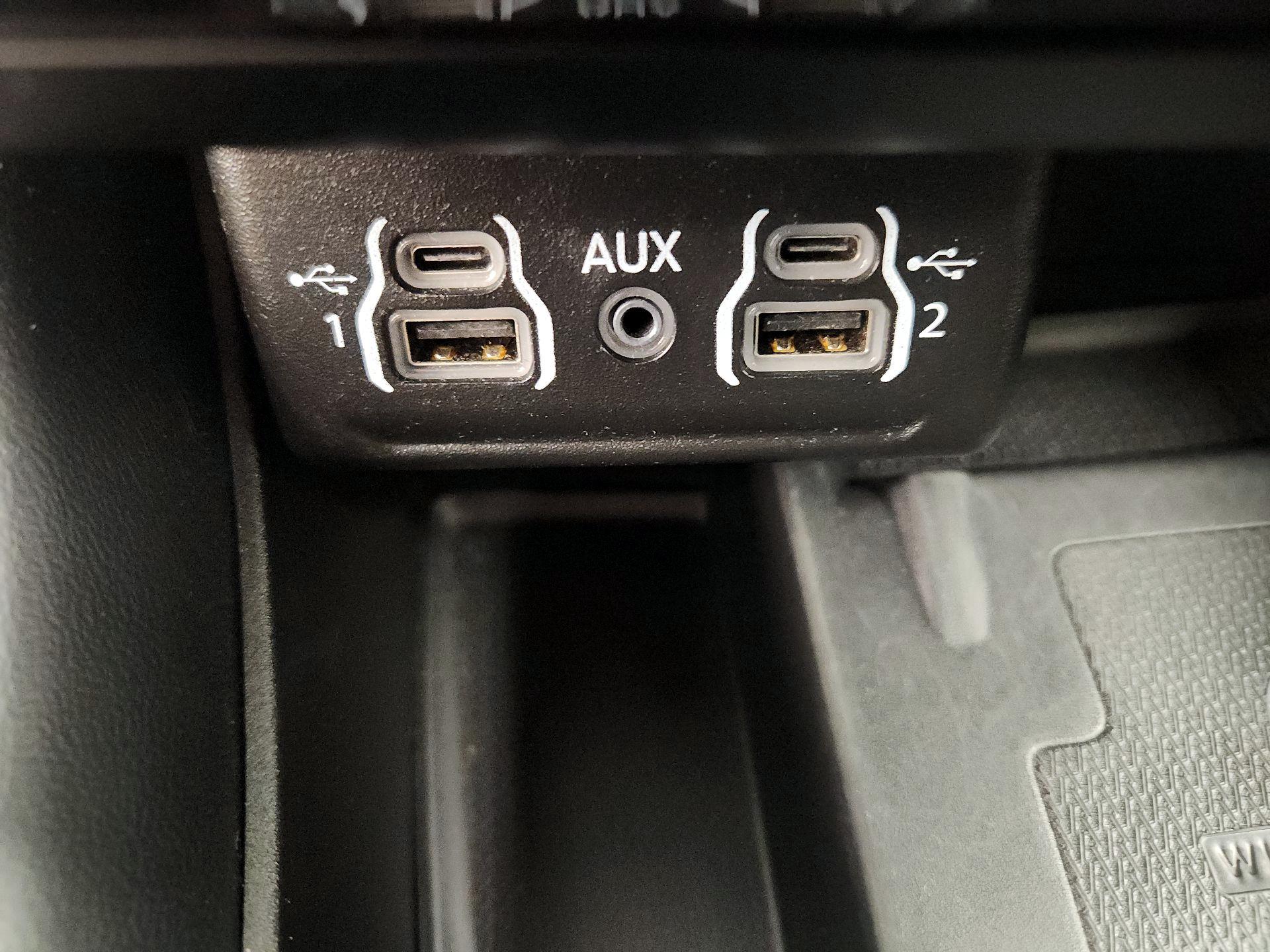 Thumbnail: 2022 Dodge Durango - 19