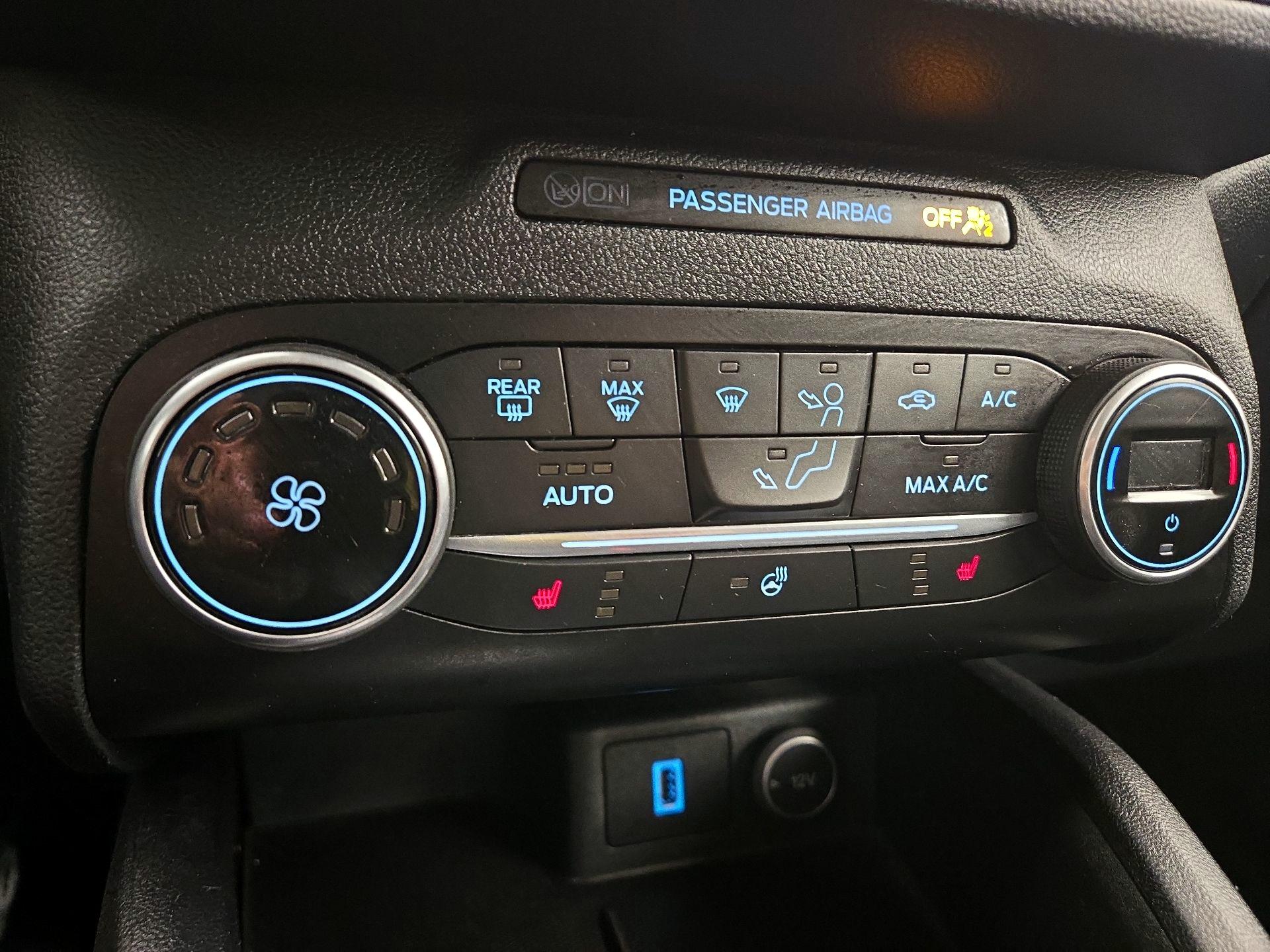 Thumbnail: 2020 Ford Escape - 16