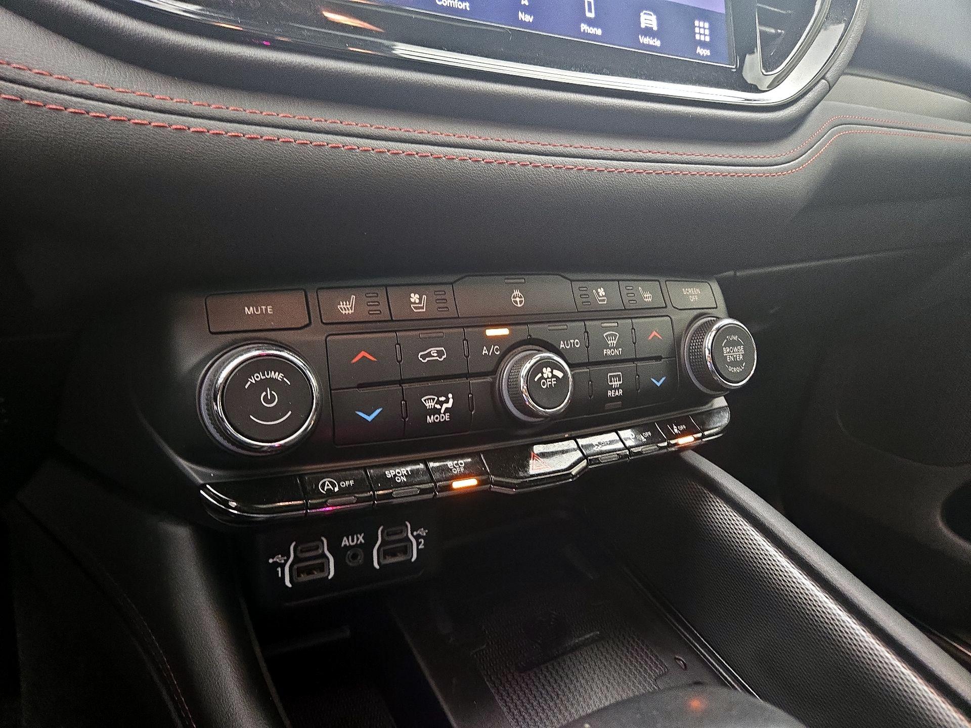 Thumbnail: 2023 Dodge Durango - 16