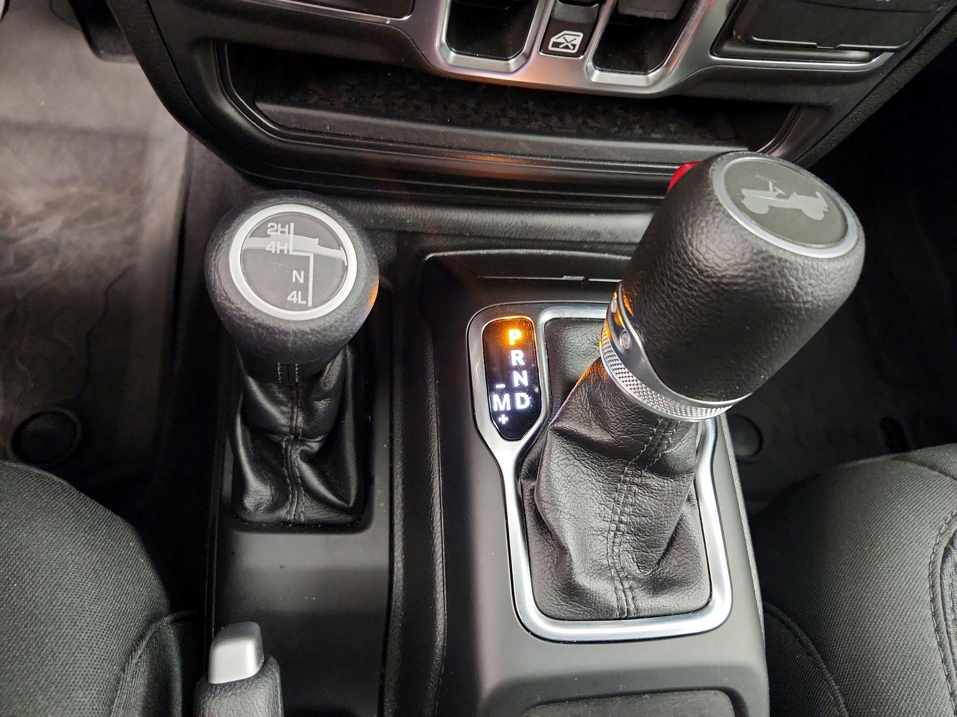 Thumbnail: 2022 Jeep Wrangler - 17