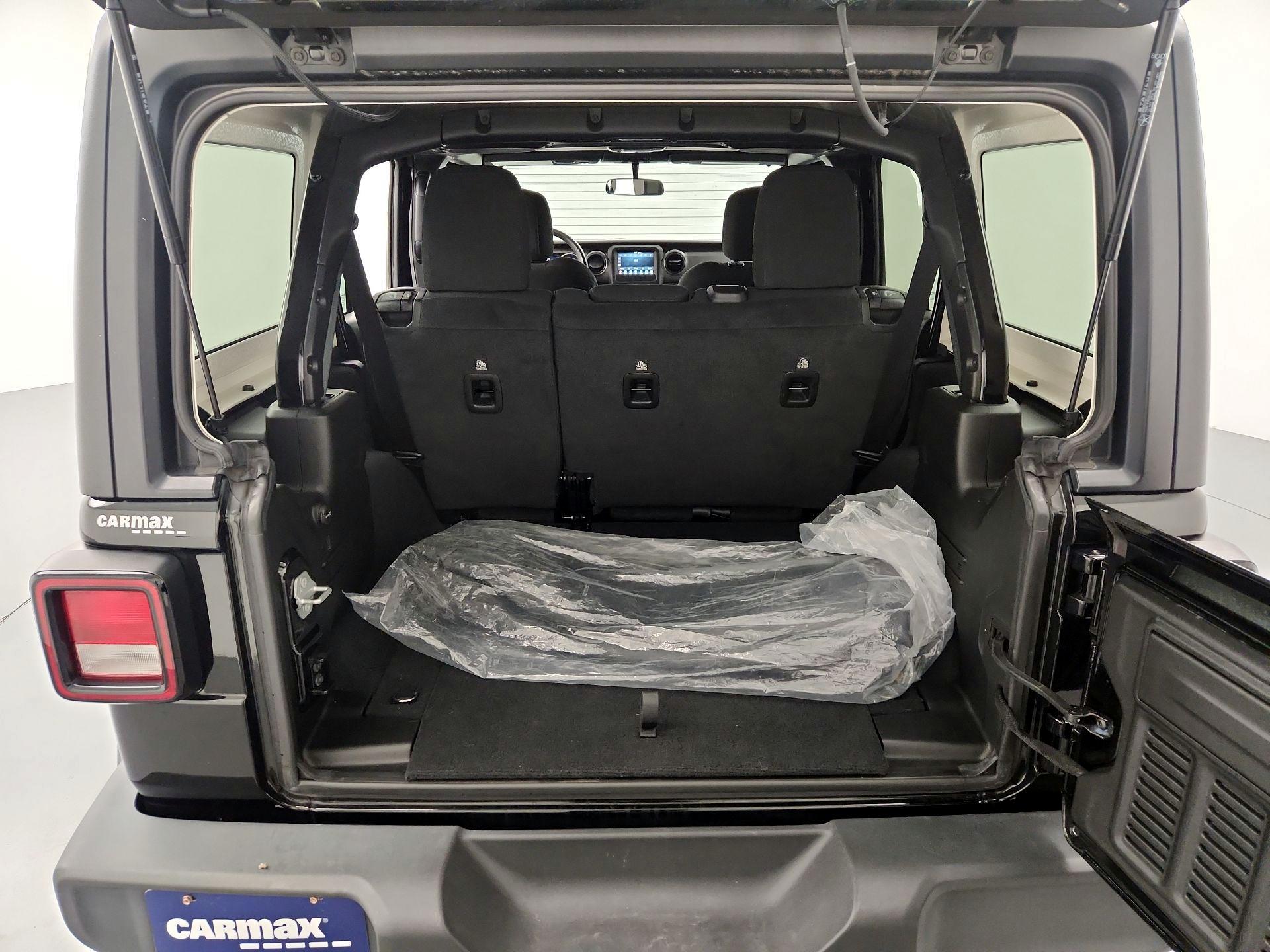 Thumbnail: 2022 Jeep Wrangler - 20