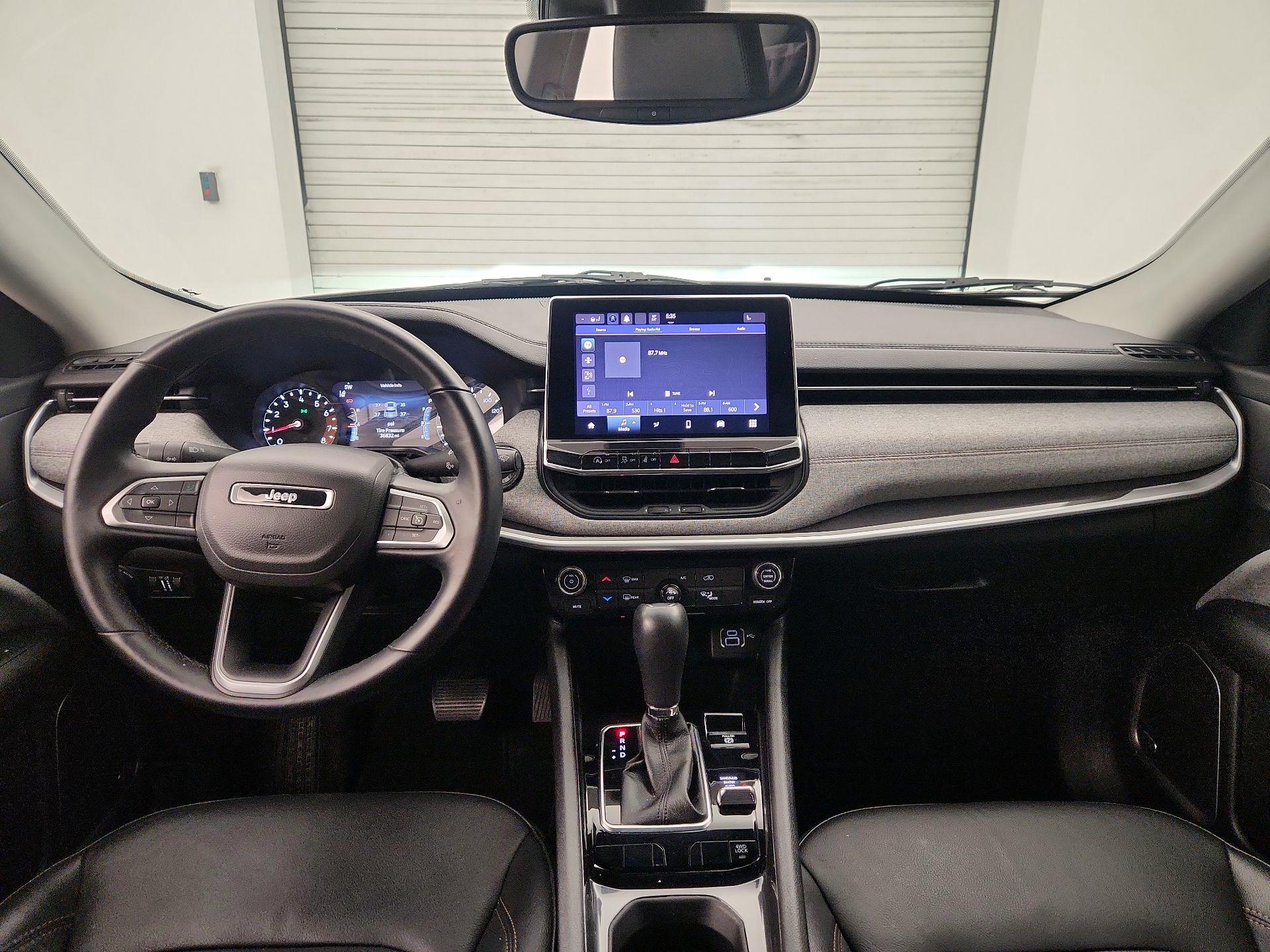 Thumbnail: 2022 Jeep Compass - 9