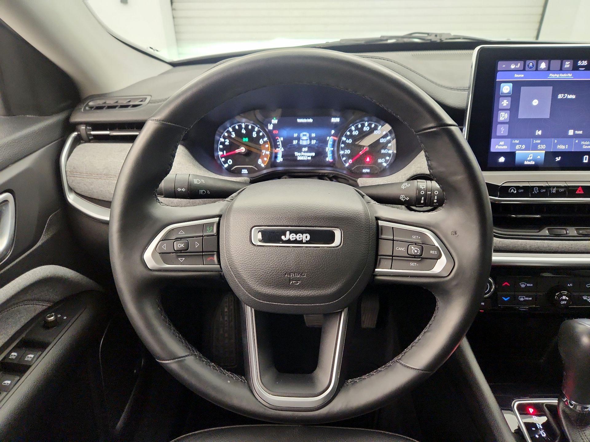 Thumbnail: 2022 Jeep Compass - 10