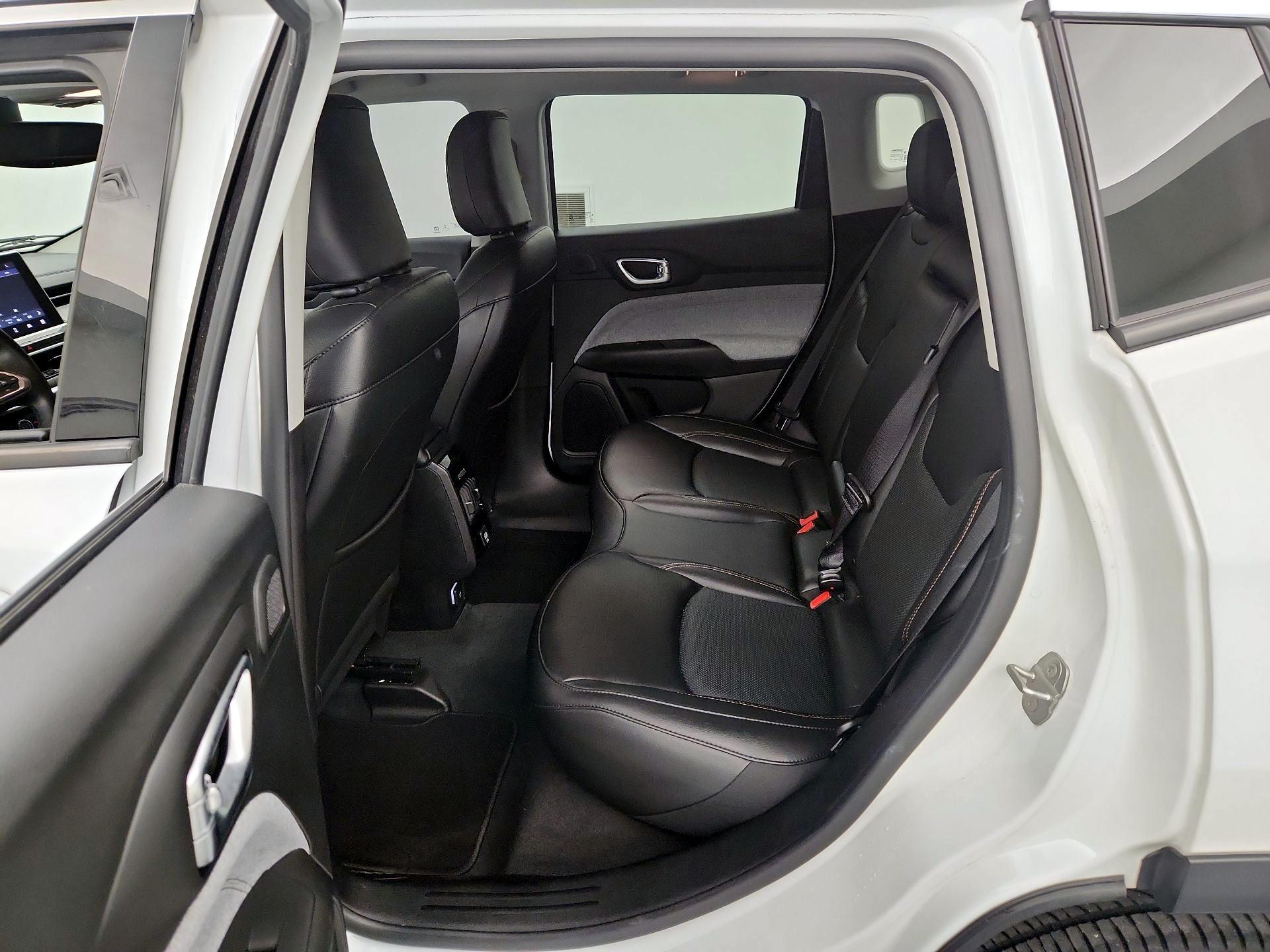 Thumbnail: 2022 Jeep Compass - 19