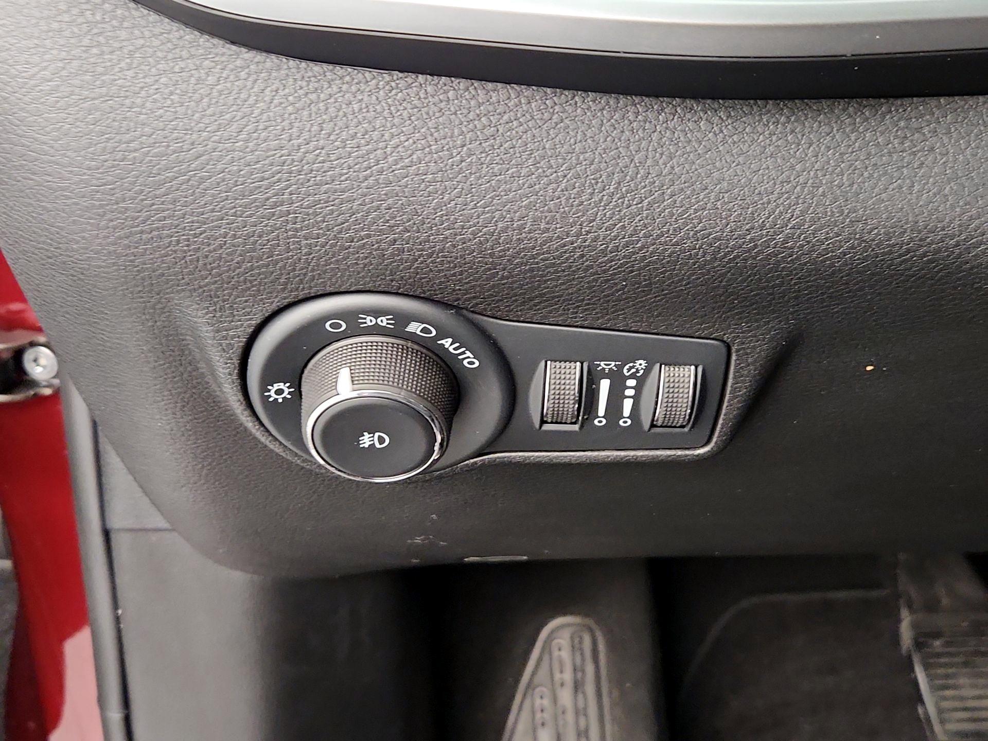 Thumbnail: 2022 Jeep Compass - 13