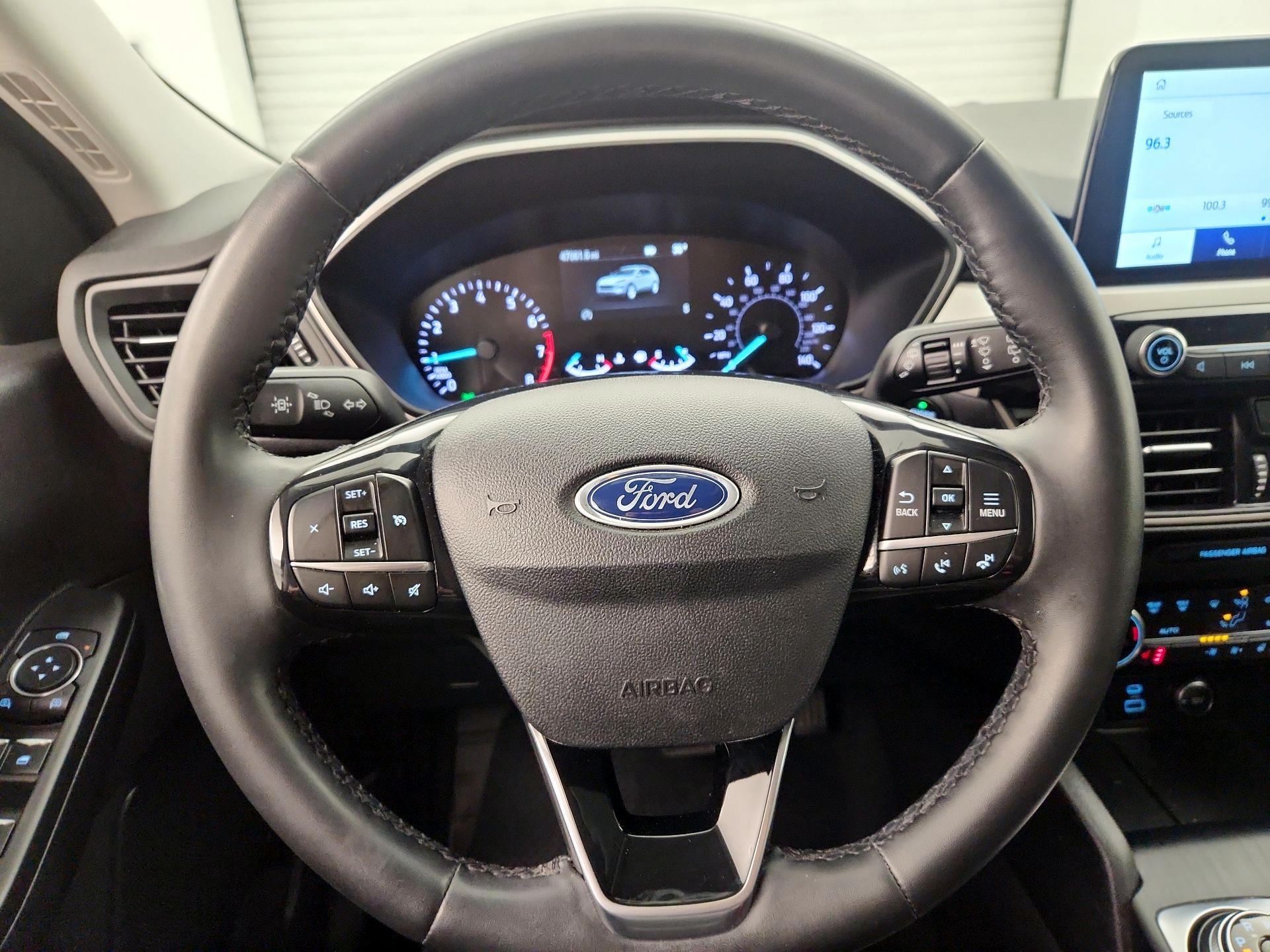 Thumbnail: 2021 Ford Escape - 10
