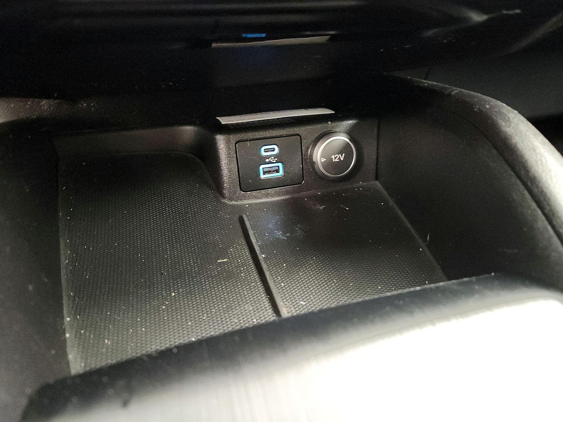 Thumbnail: 2021 Ford Escape - 18