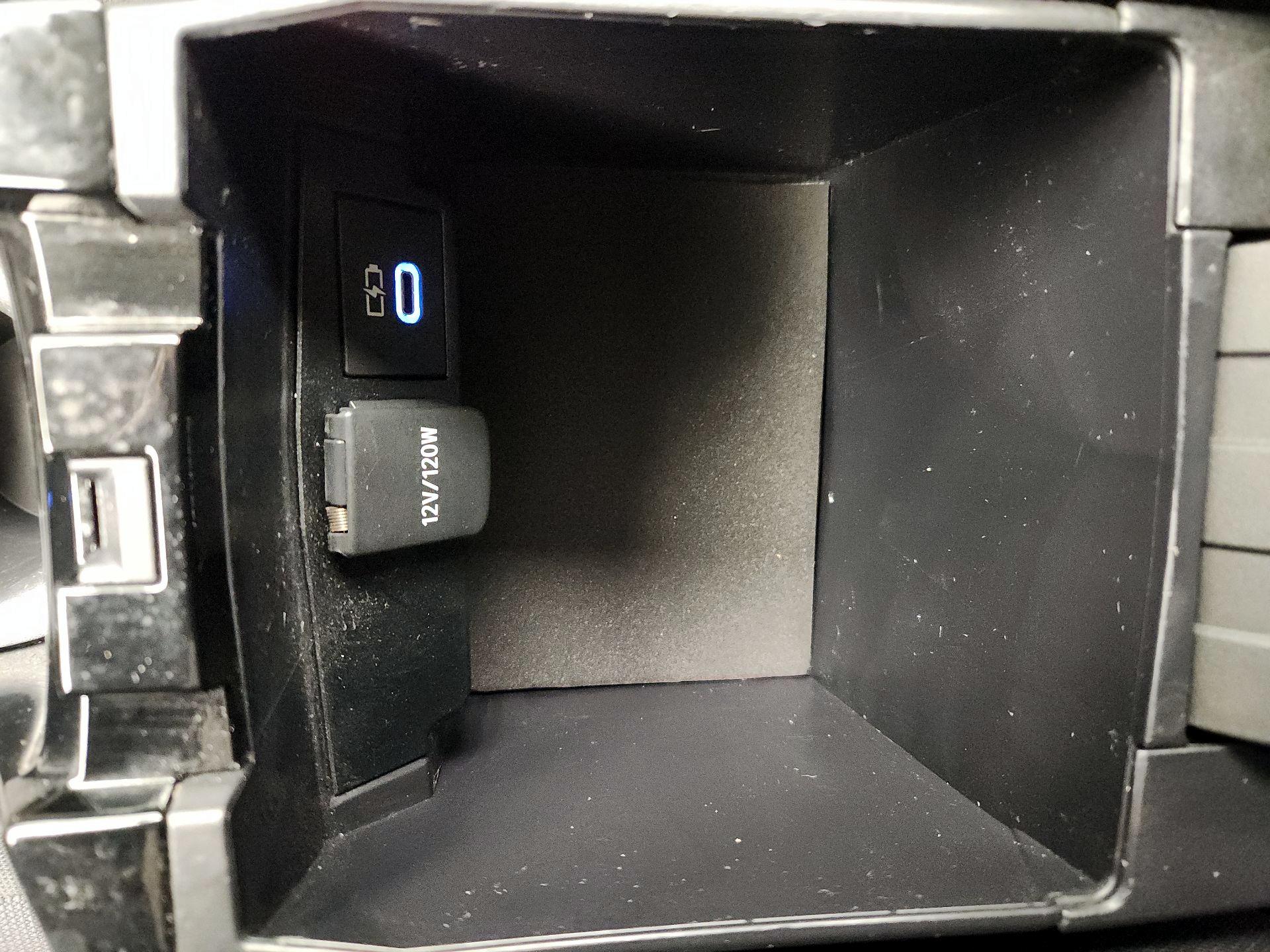 Thumbnail: 2022 Toyota Corolla - 18