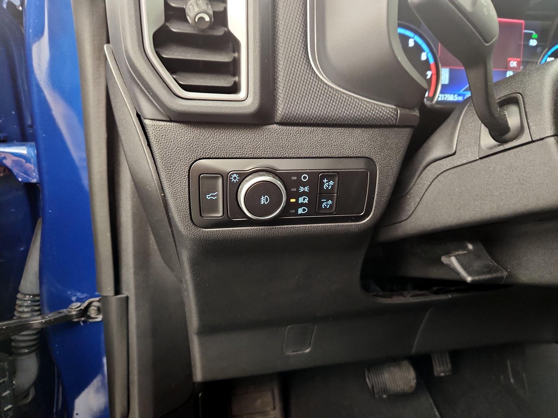 Thumbnail: 2023 Ford Bronco Sport - 13