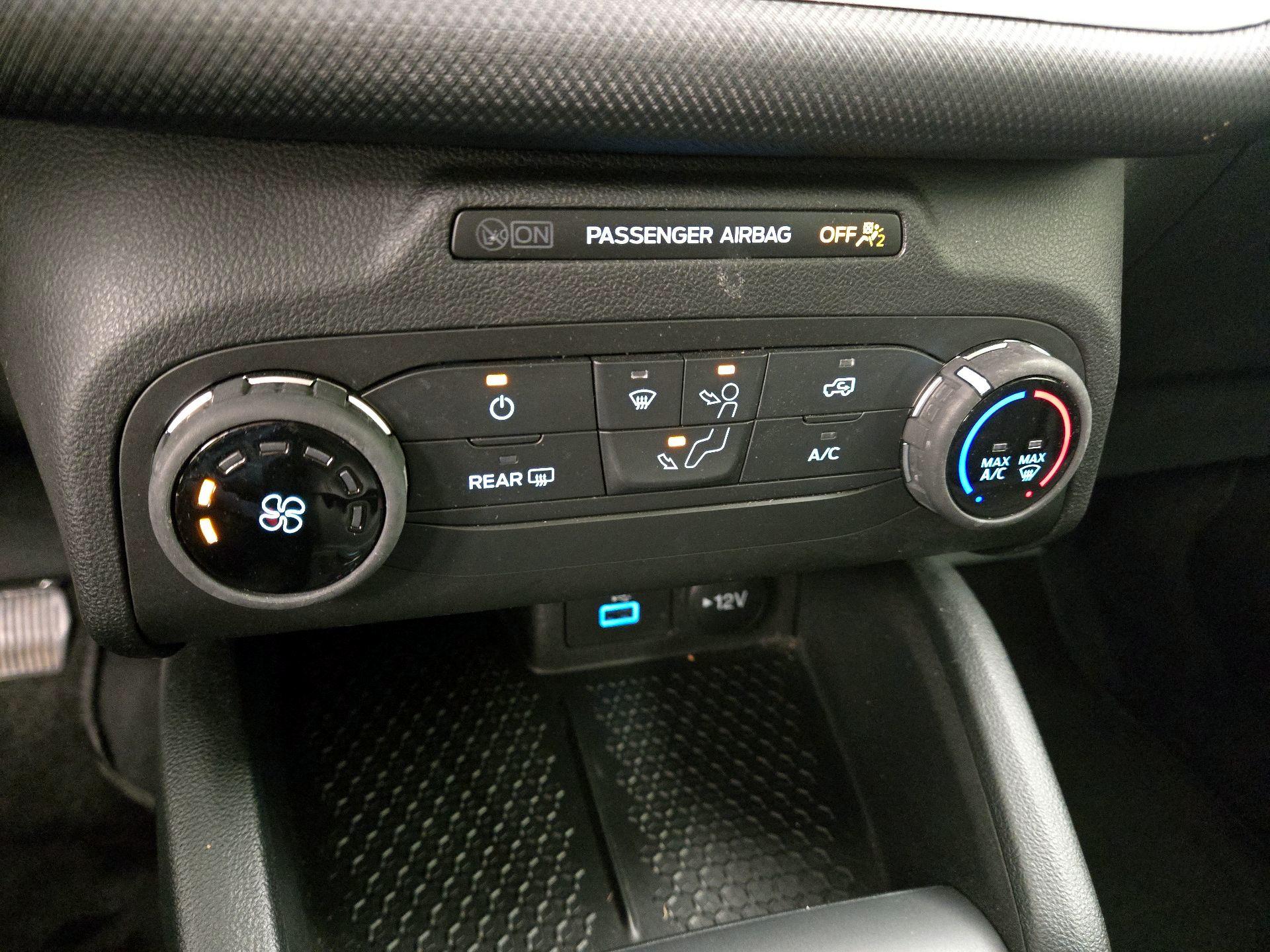 Thumbnail: 2021 Ford Bronco Sport - 16