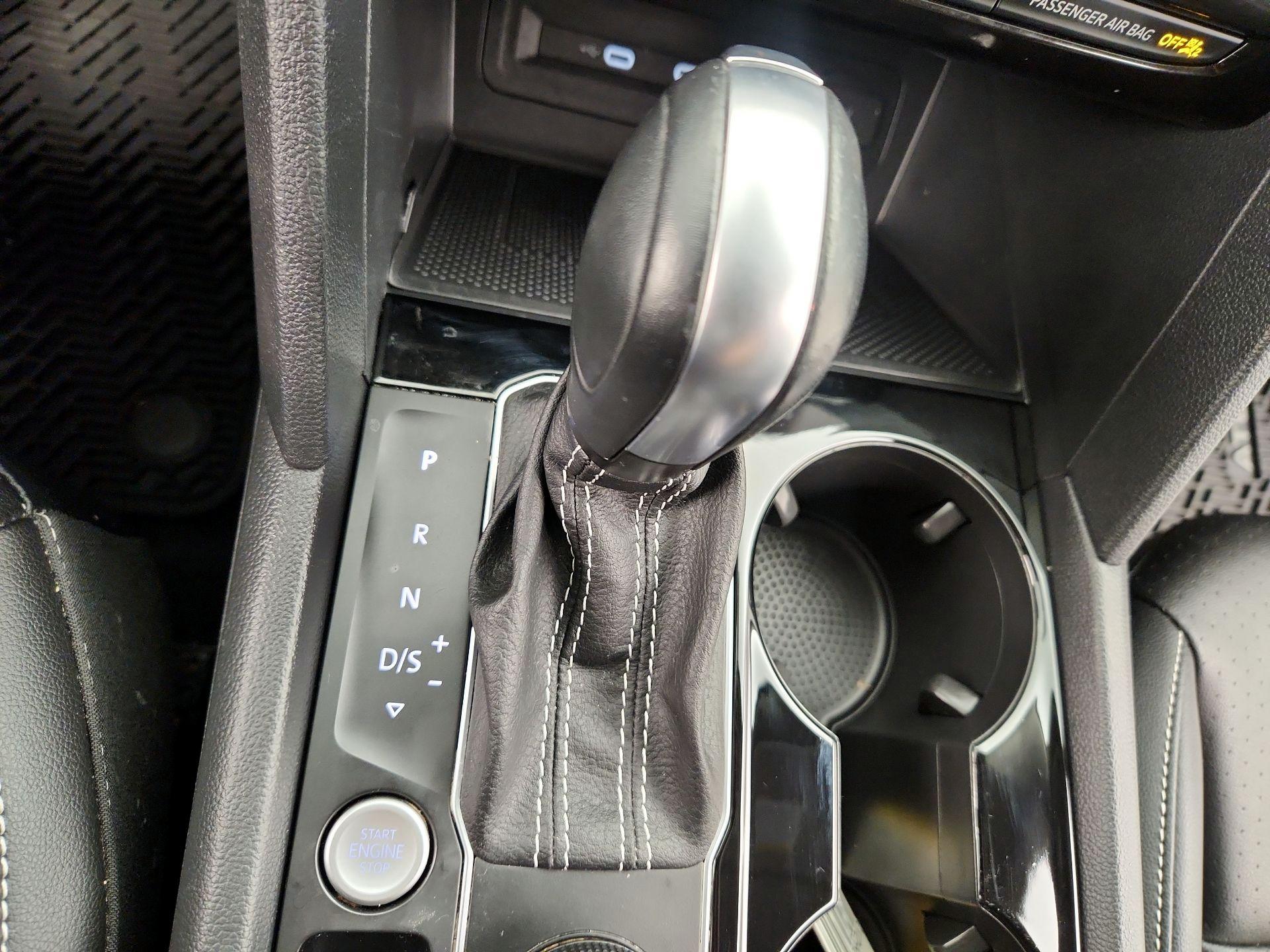 Thumbnail: 2022 Volkswagen Atlas - 17