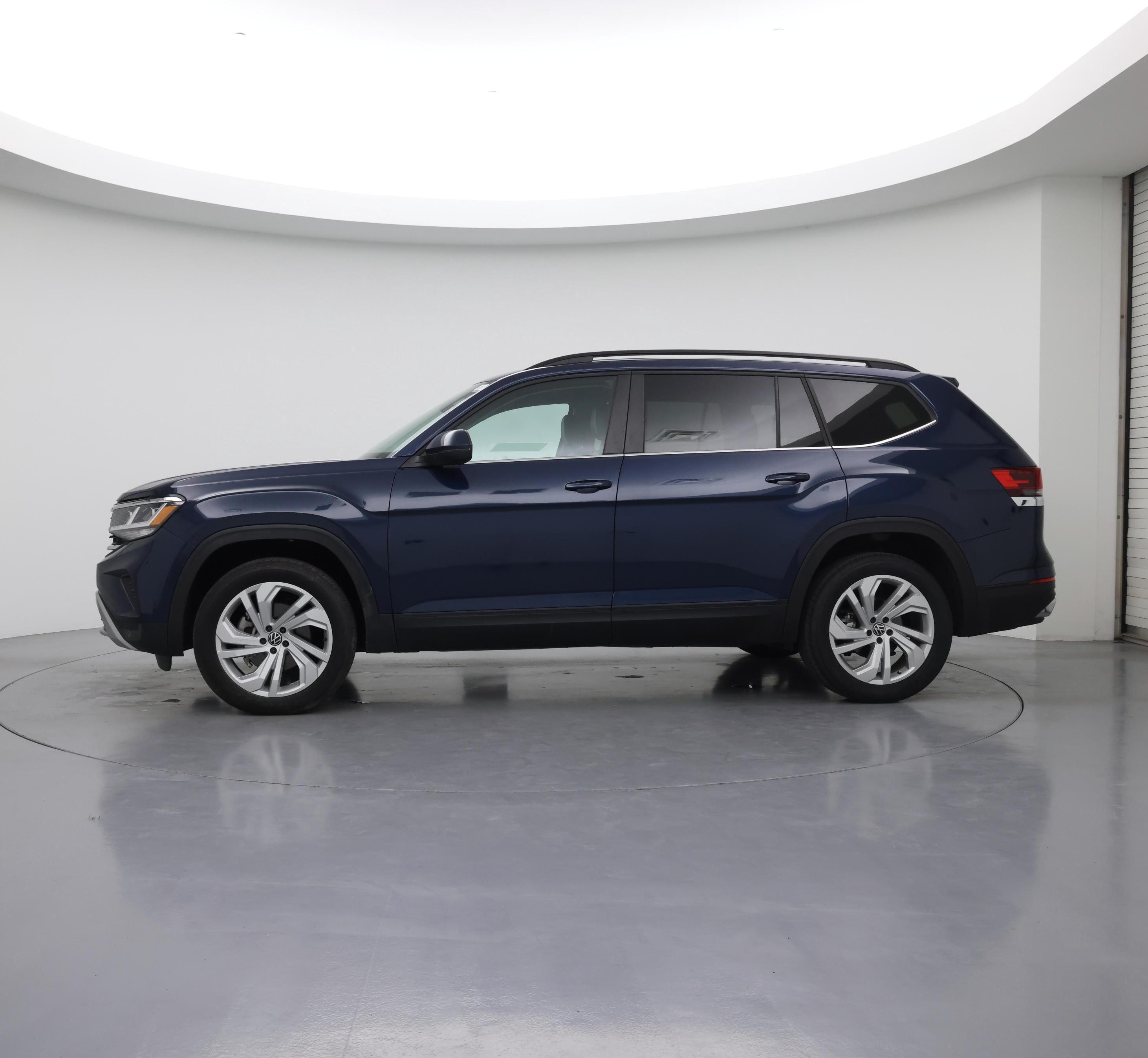 Thumbnail: 2022 Volkswagen Atlas - 3