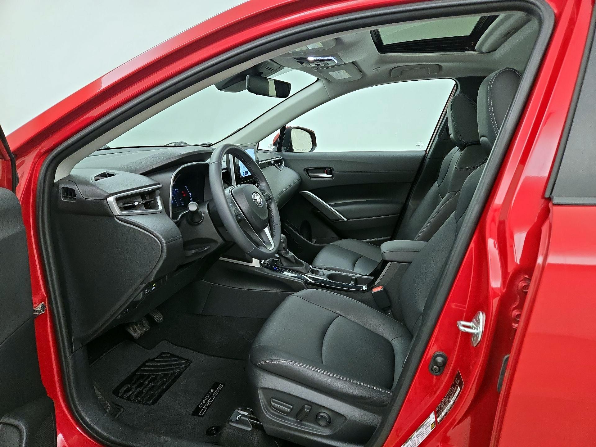 Thumbnail: 2023 Toyota Corolla Cross - 11