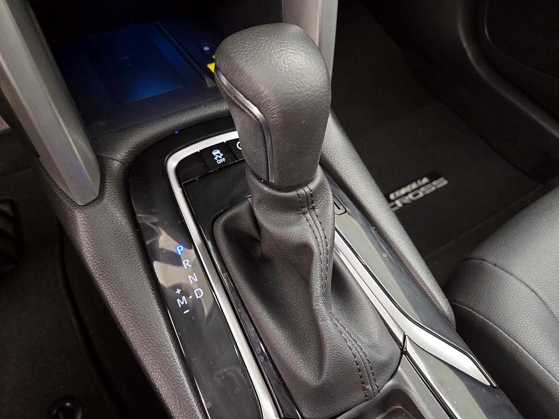 Thumbnail: 2023 Toyota Corolla Cross - 17