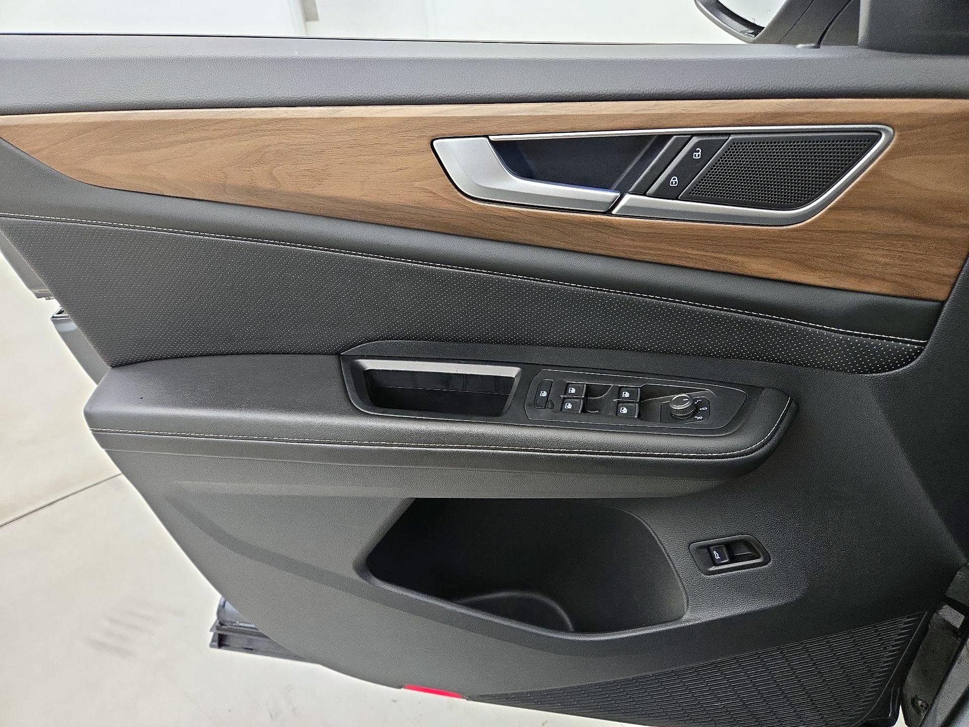 Thumbnail: 2024 Volkswagen Atlas - 12