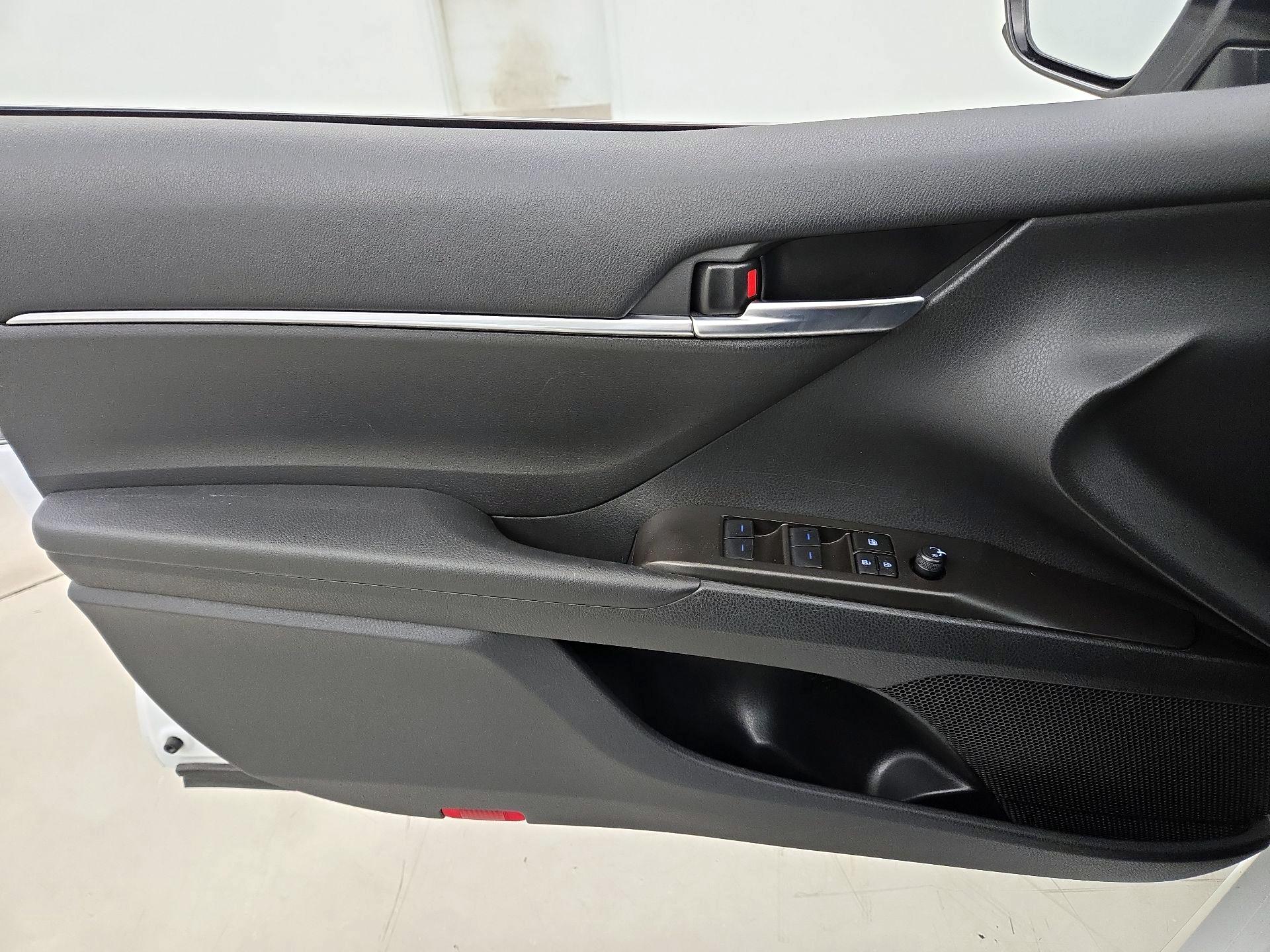 Thumbnail: 2024 Toyota Camry - 12