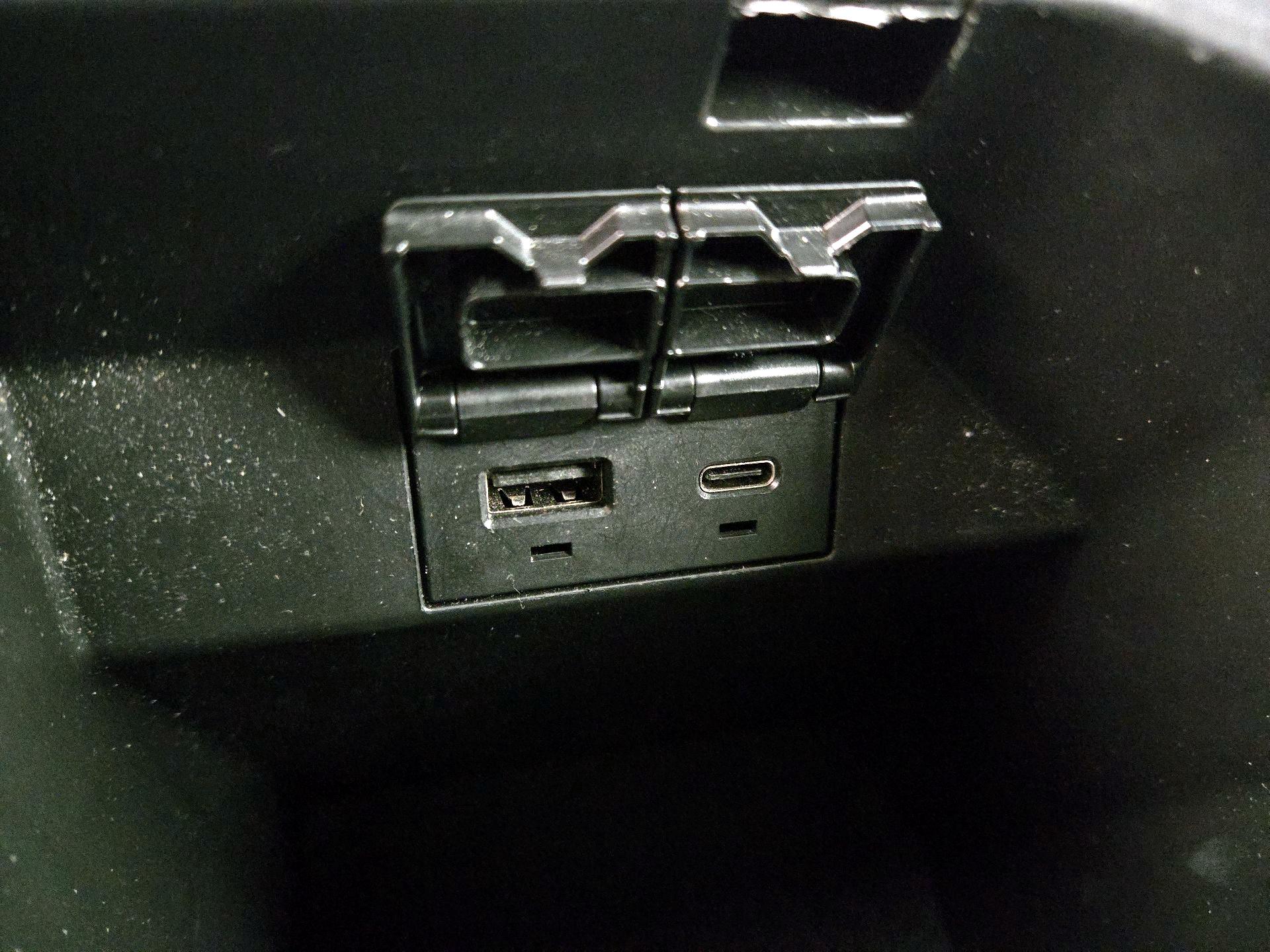 Thumbnail: 2024 Toyota Camry - 18