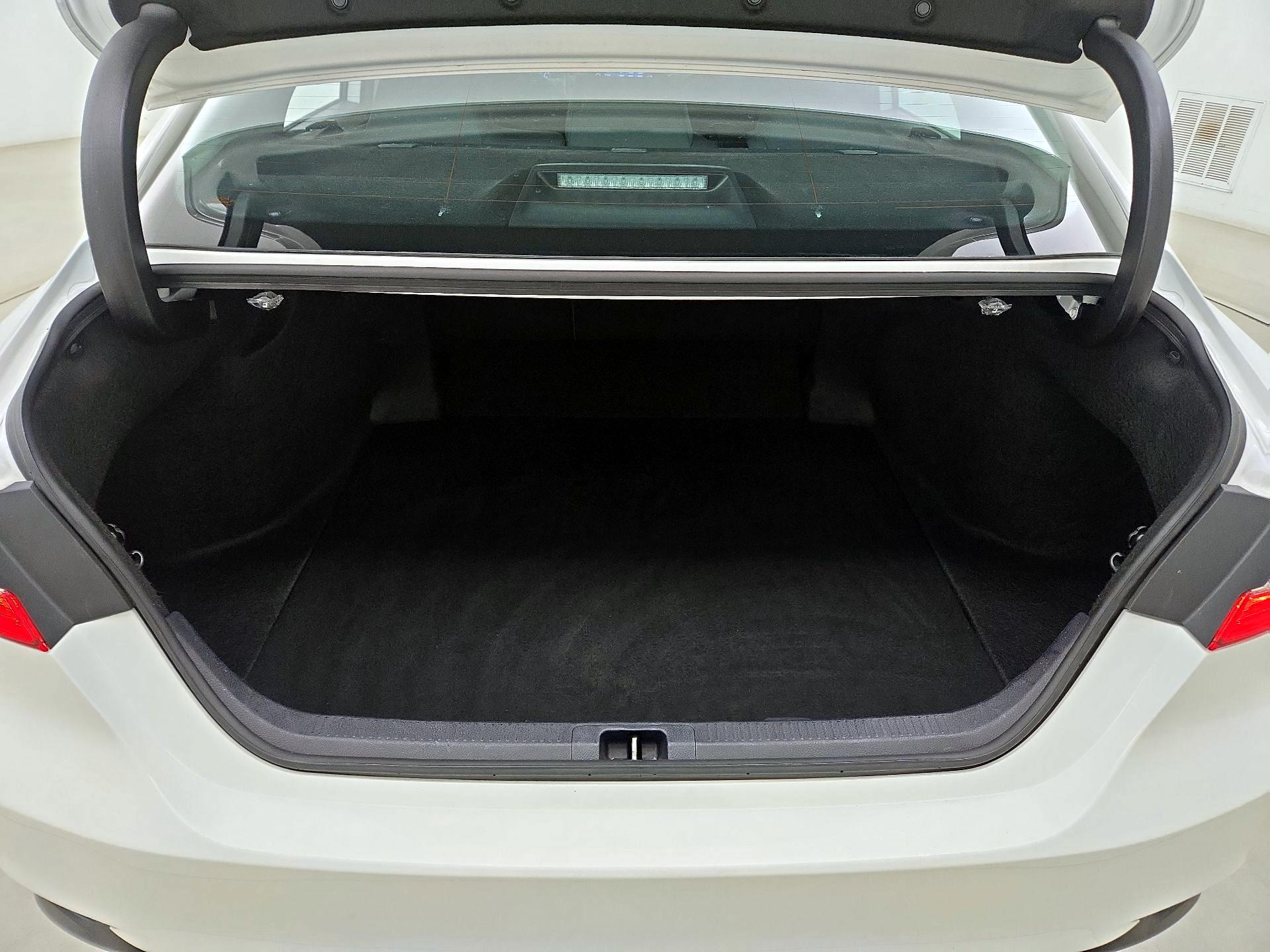 Thumbnail: 2024 Toyota Camry - 20