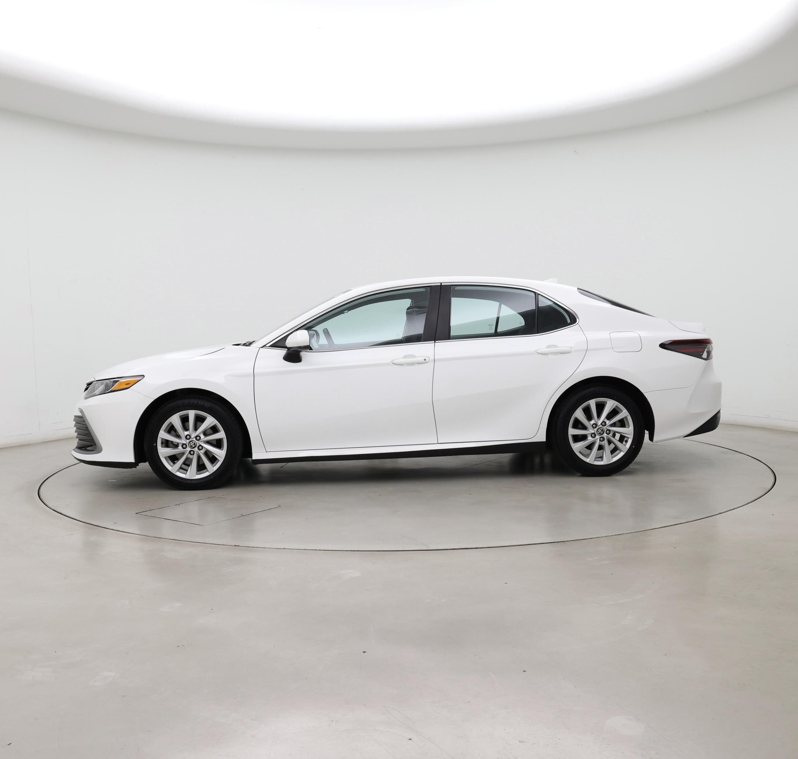 Thumbnail: 2024 Toyota Camry - 3