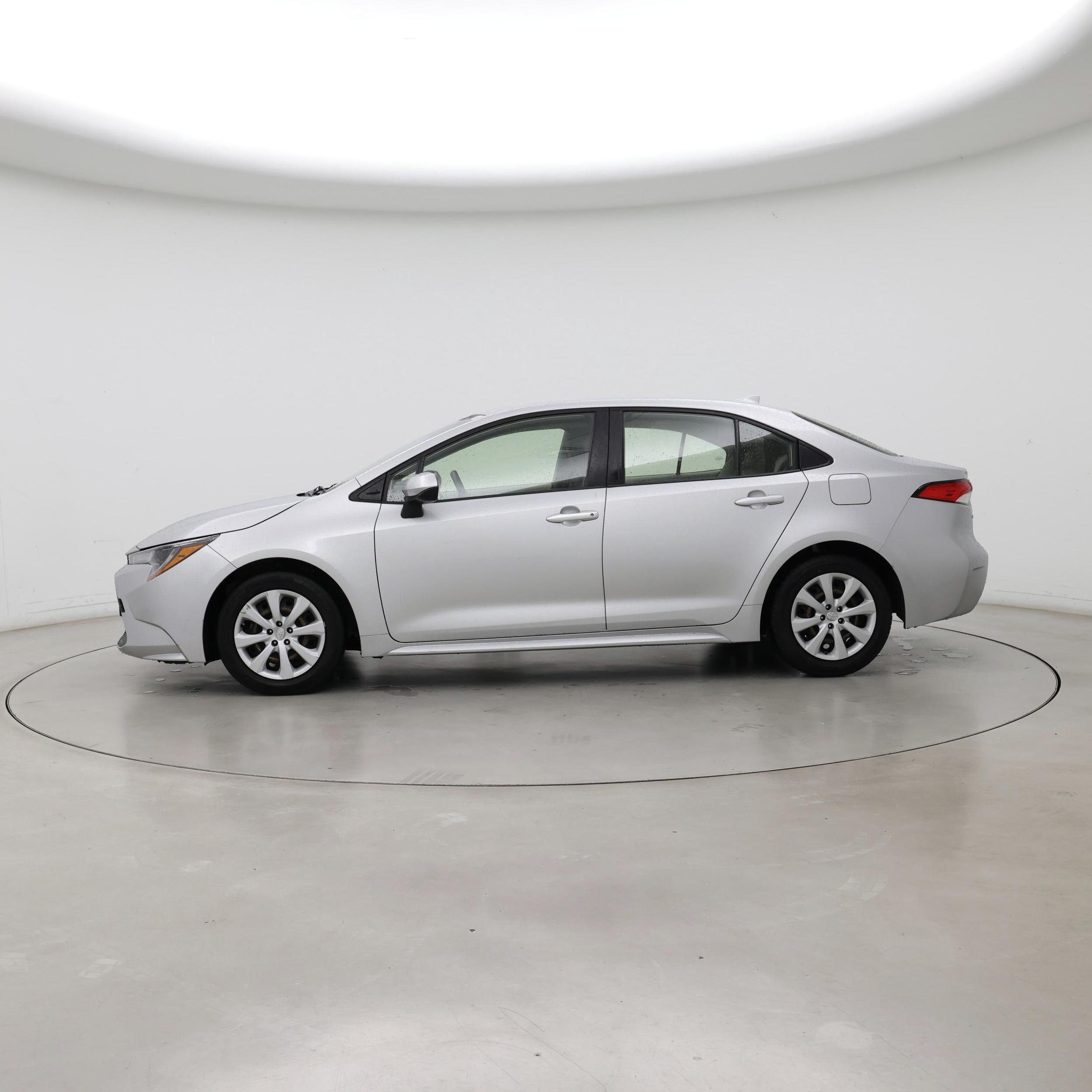 Thumbnail: 2021 Toyota Corolla - 3