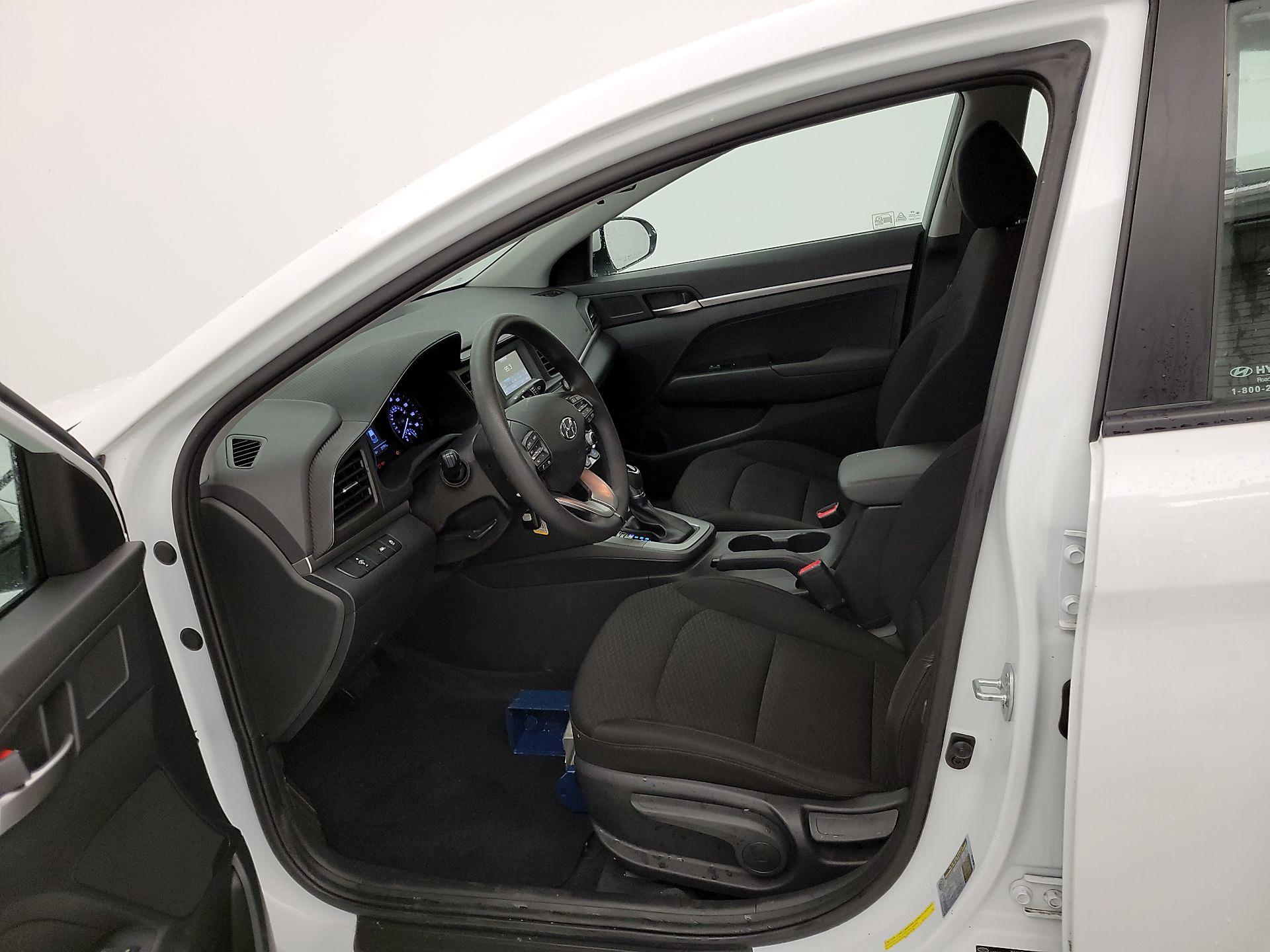 Thumbnail: 2020 Hyundai Elantra - 11