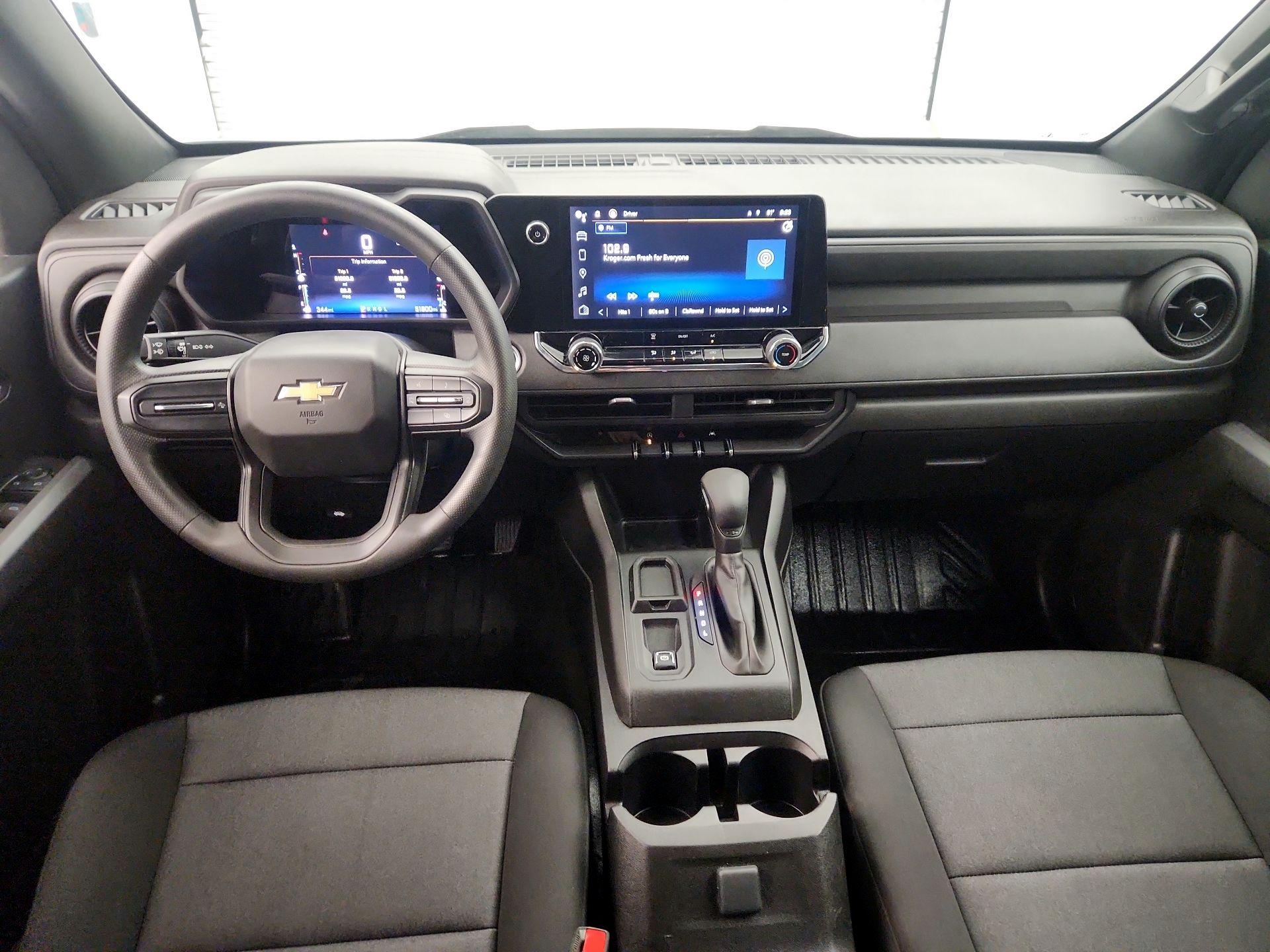 Thumbnail: 2023 Chevrolet Colorado - 9