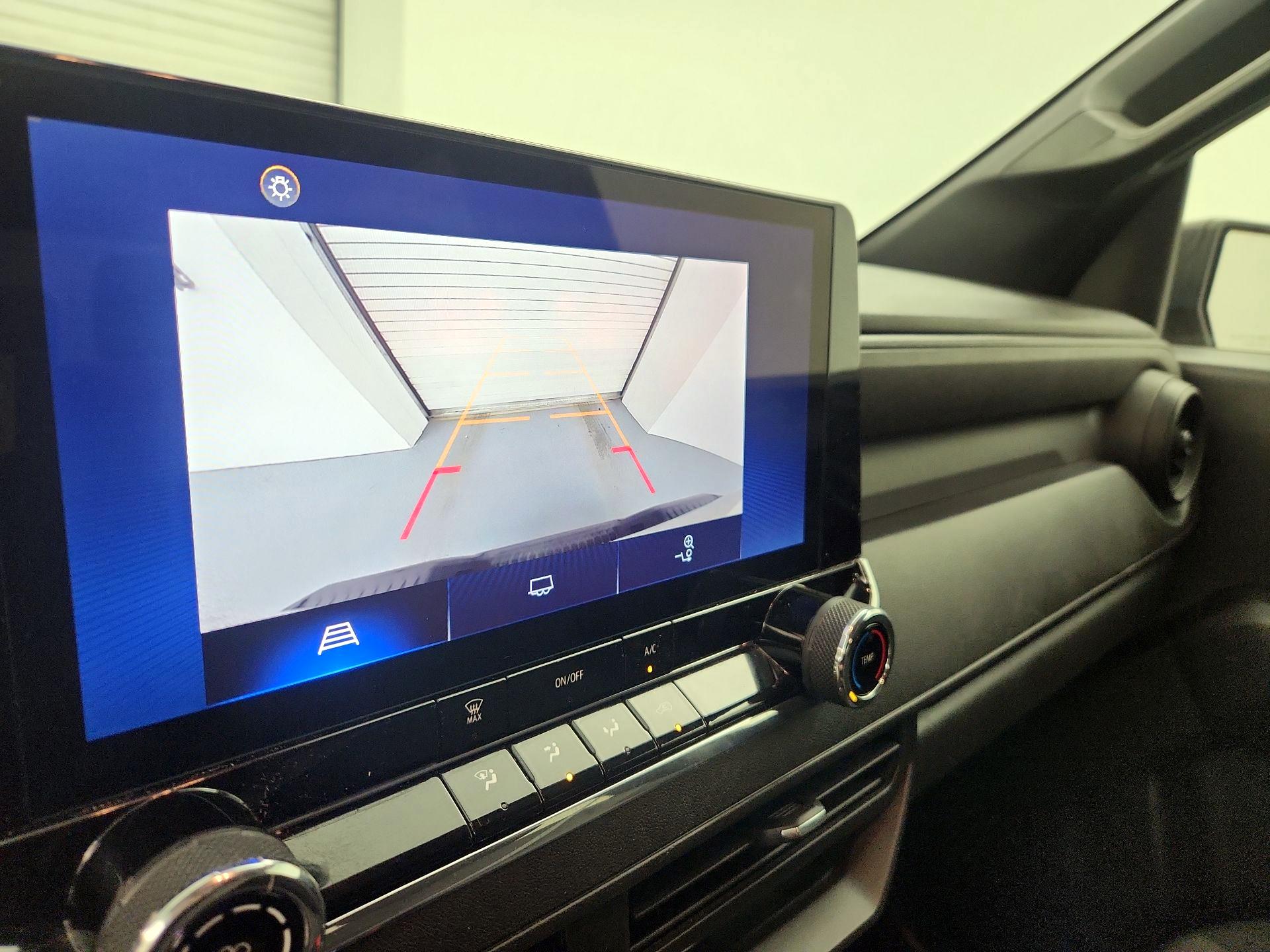 Thumbnail: 2023 Chevrolet Colorado - 14