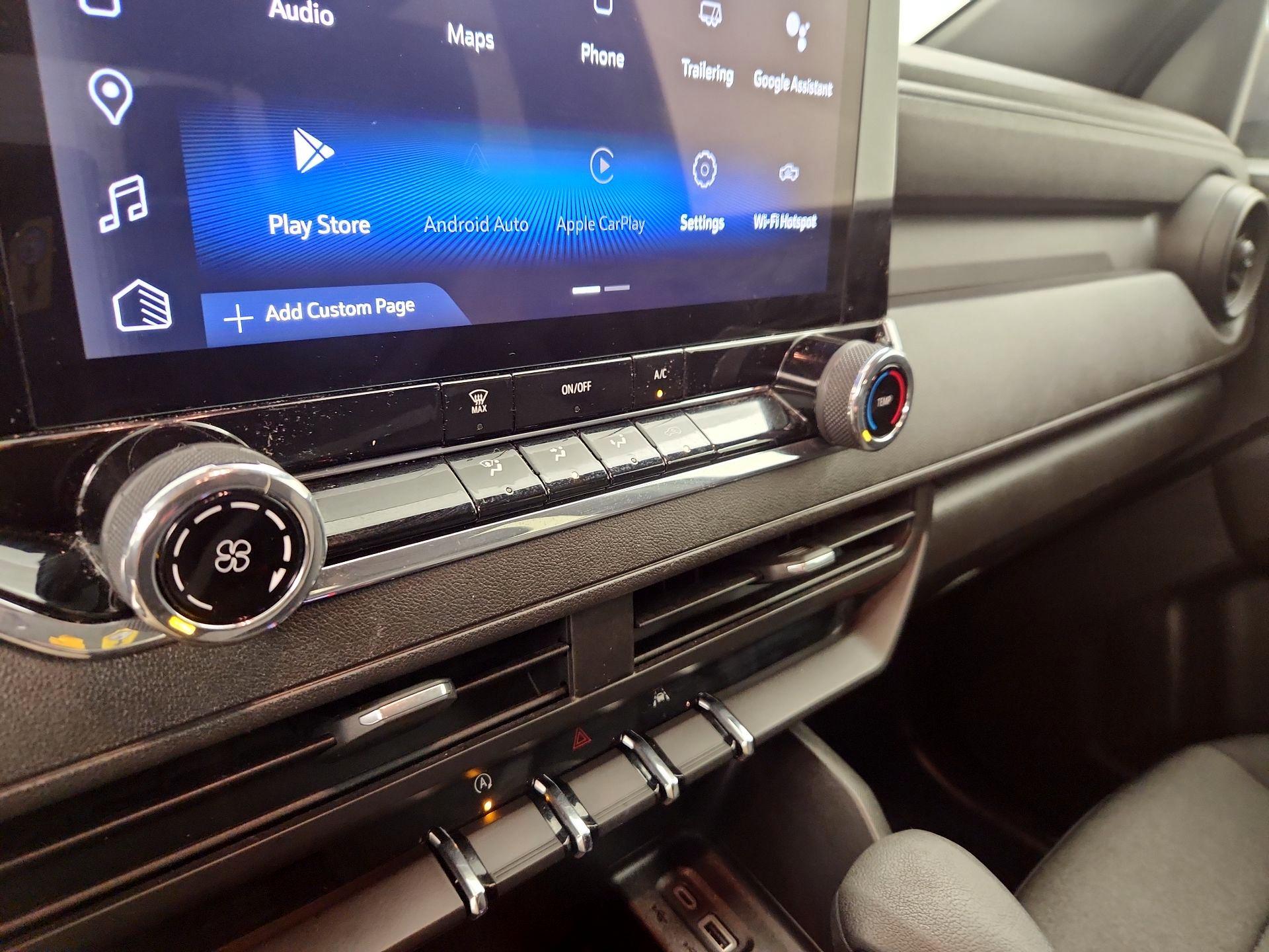 Thumbnail: 2023 Chevrolet Colorado - 16