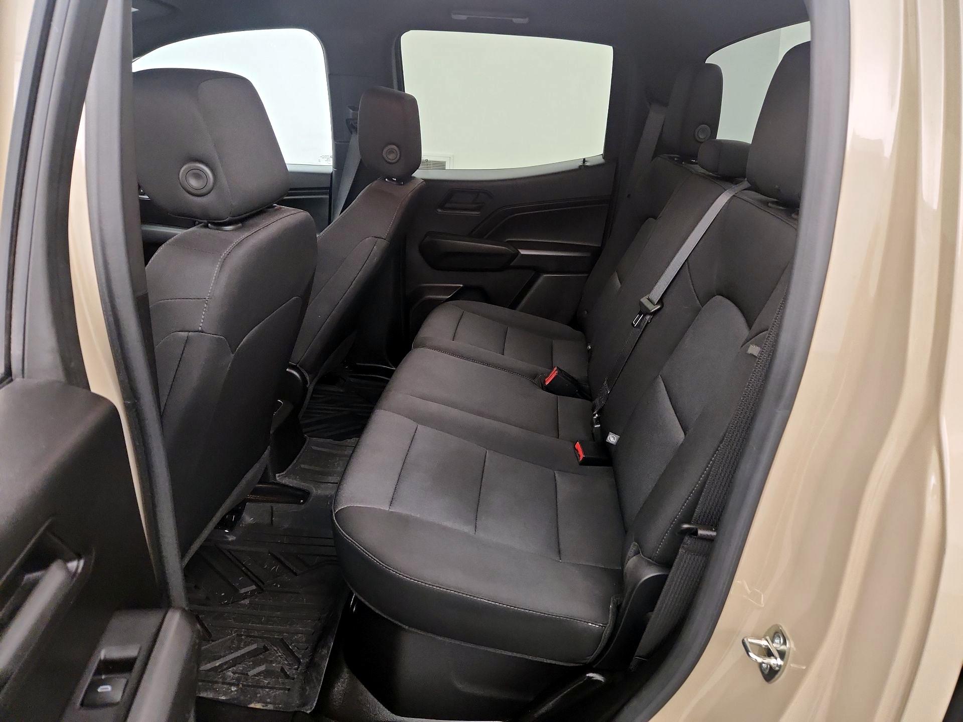 Thumbnail: 2023 Chevrolet Colorado - 19