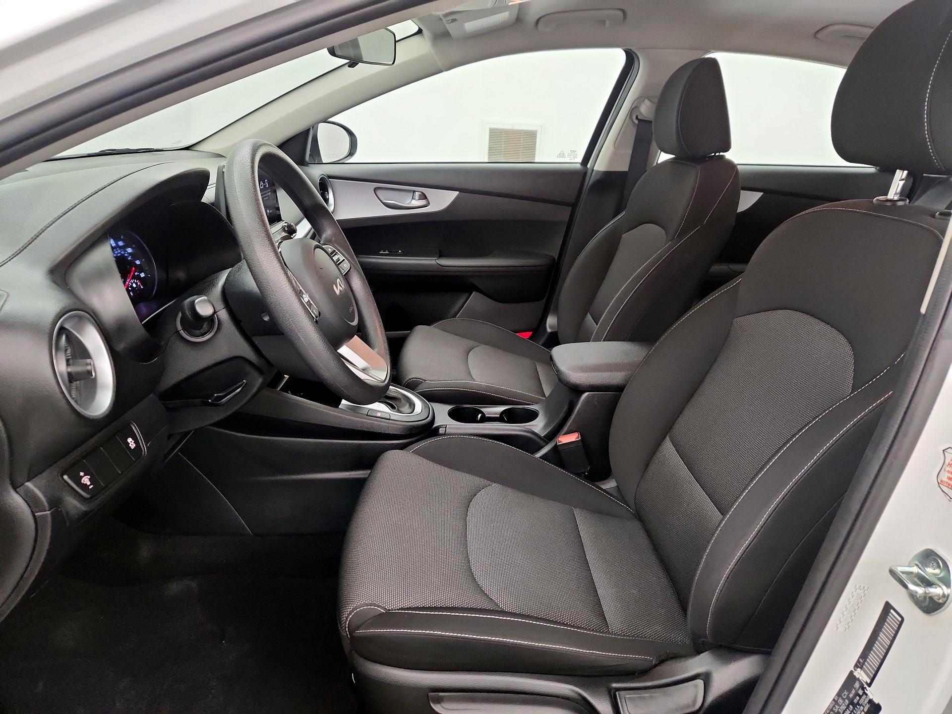 Thumbnail: 2024 Kia Forte - 11